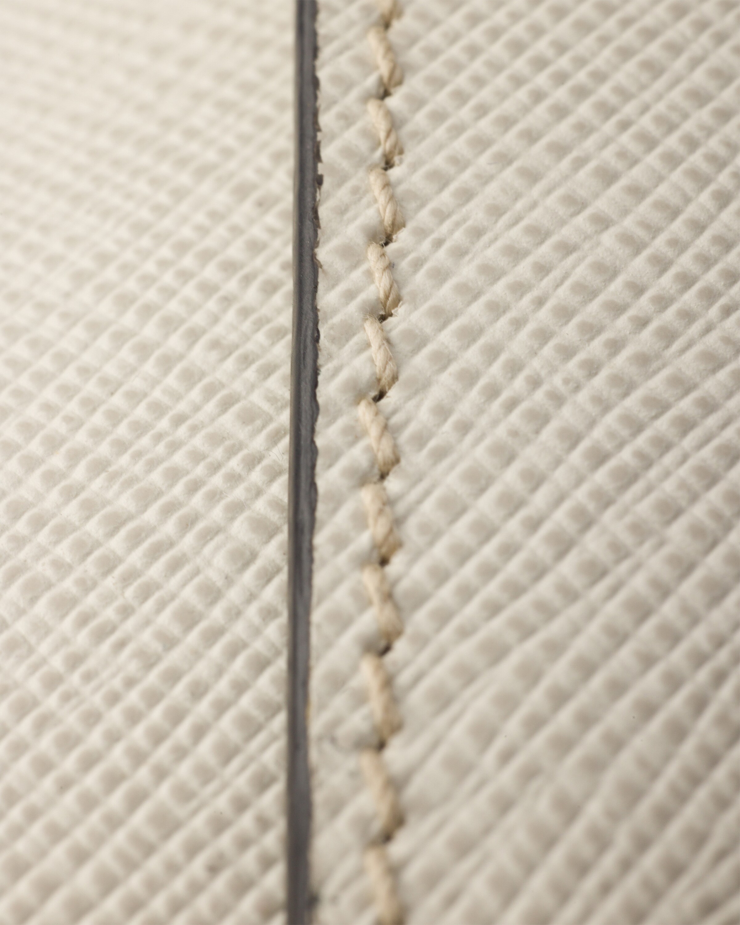 Sac porté épaule en cuir saffiano PRADA Beige