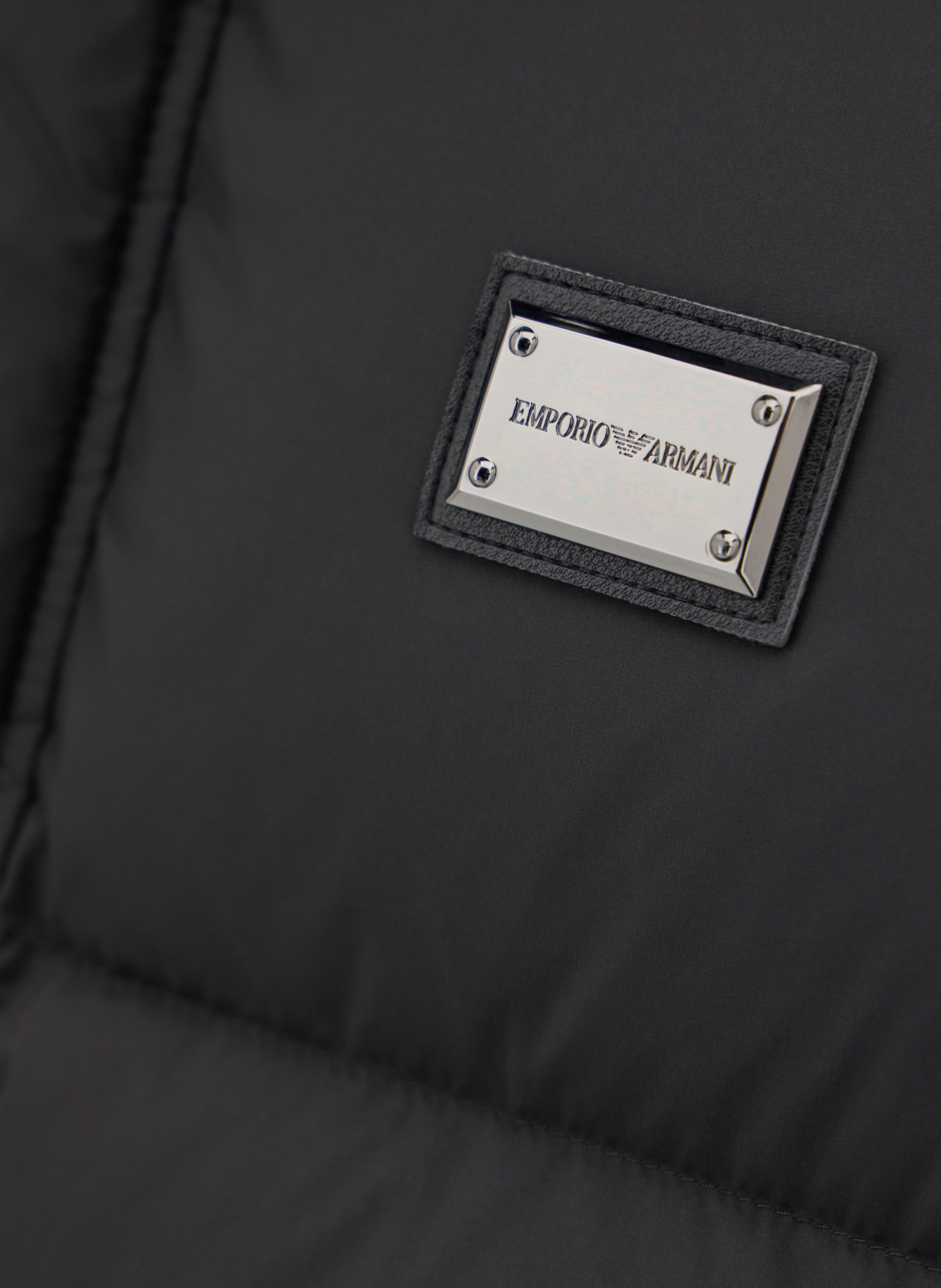 Gerade Steppjacke mit Kapuze EMPORIO ARMANI Schwarz