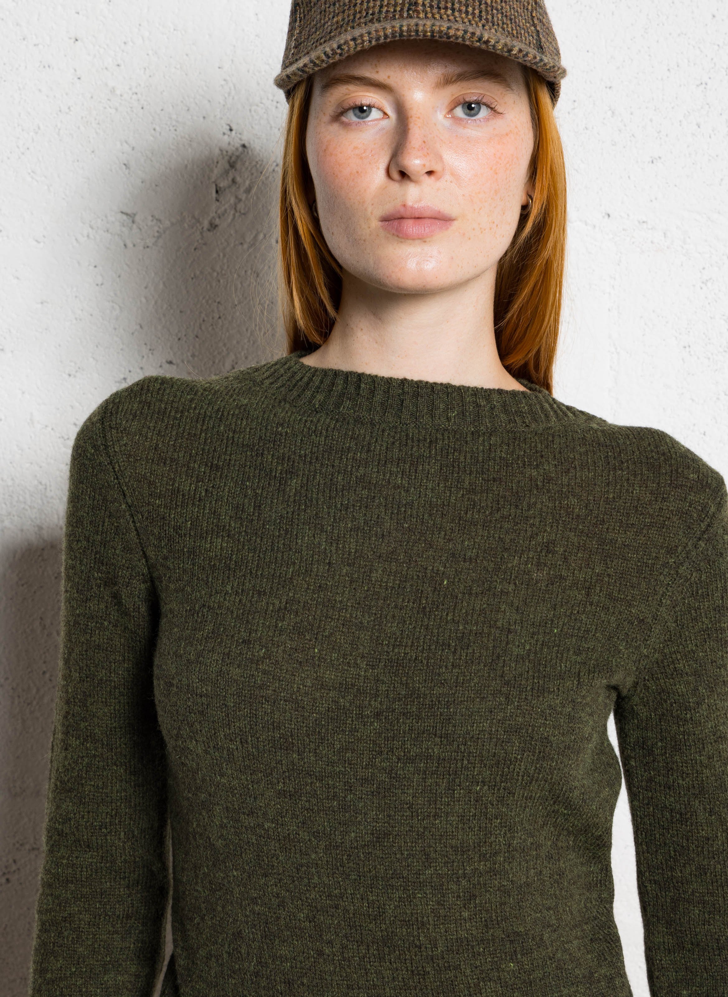 Pull droit col rond en laine Gipsy SOEUR Kaki