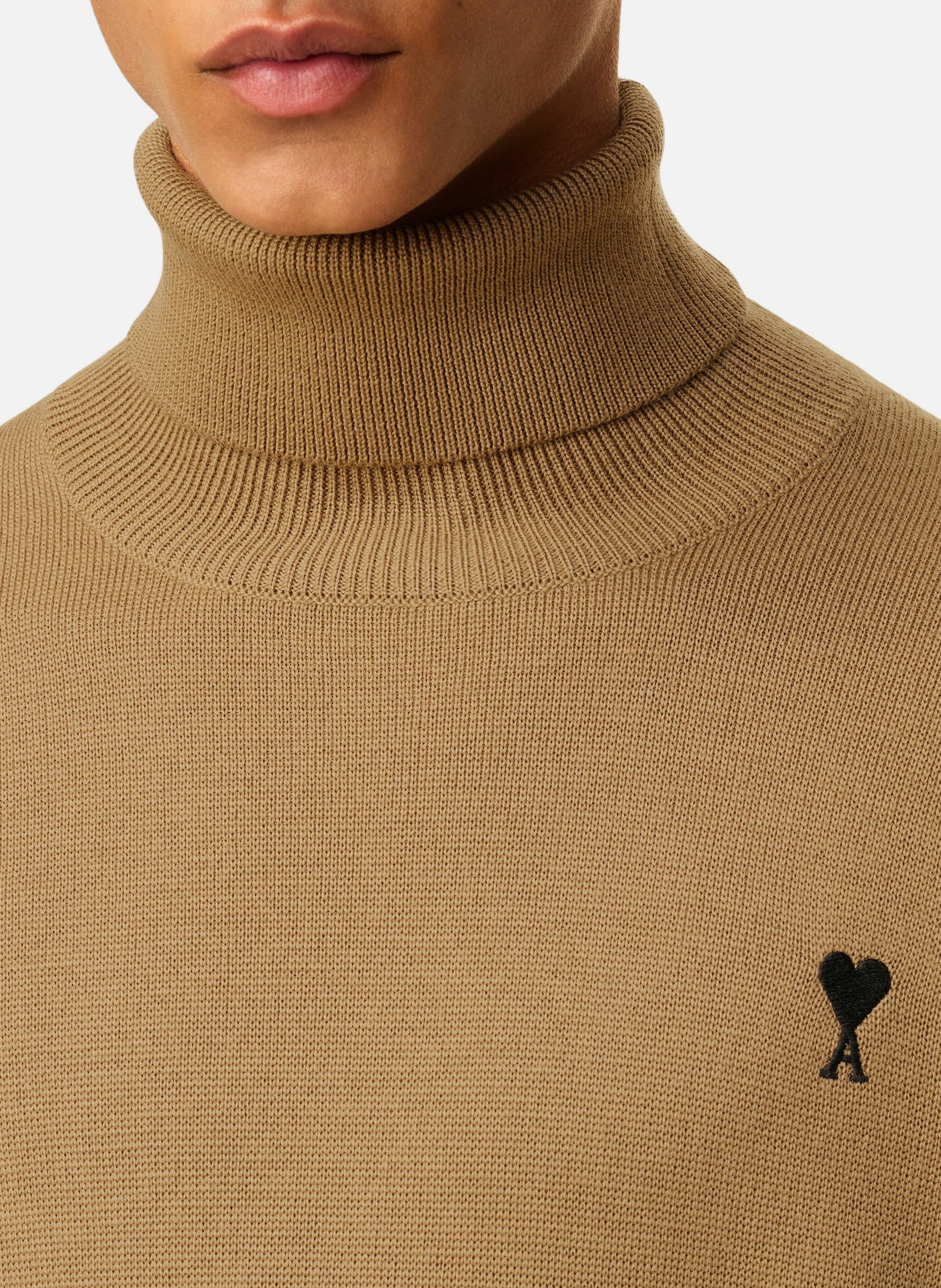 Pull col roulé ami de coeur en laine AMI PARIS Marron
