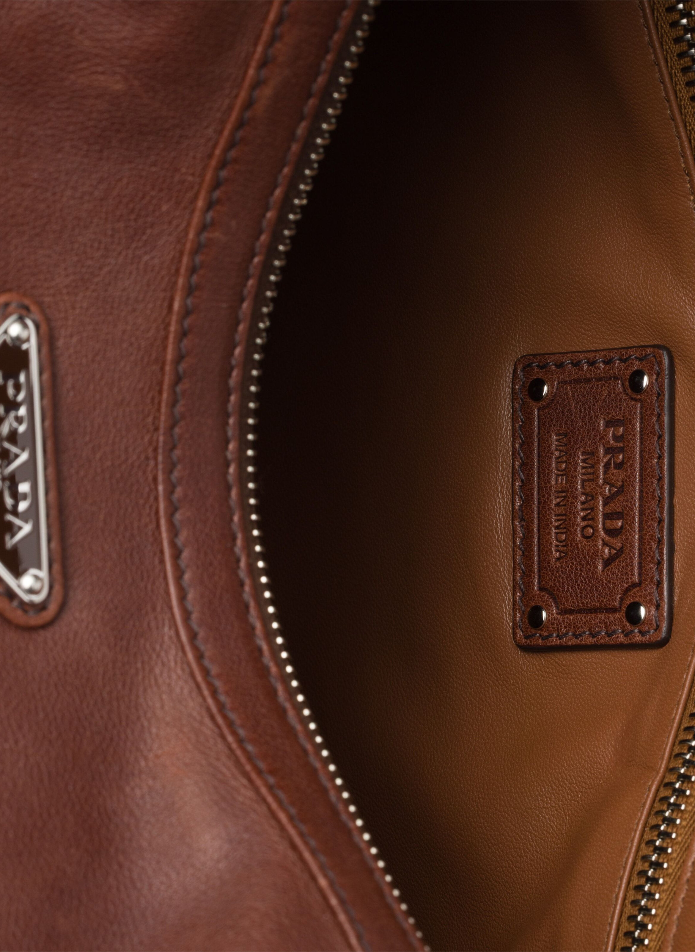 Sac en cuir lavé de taille moyenne PRADA Marron