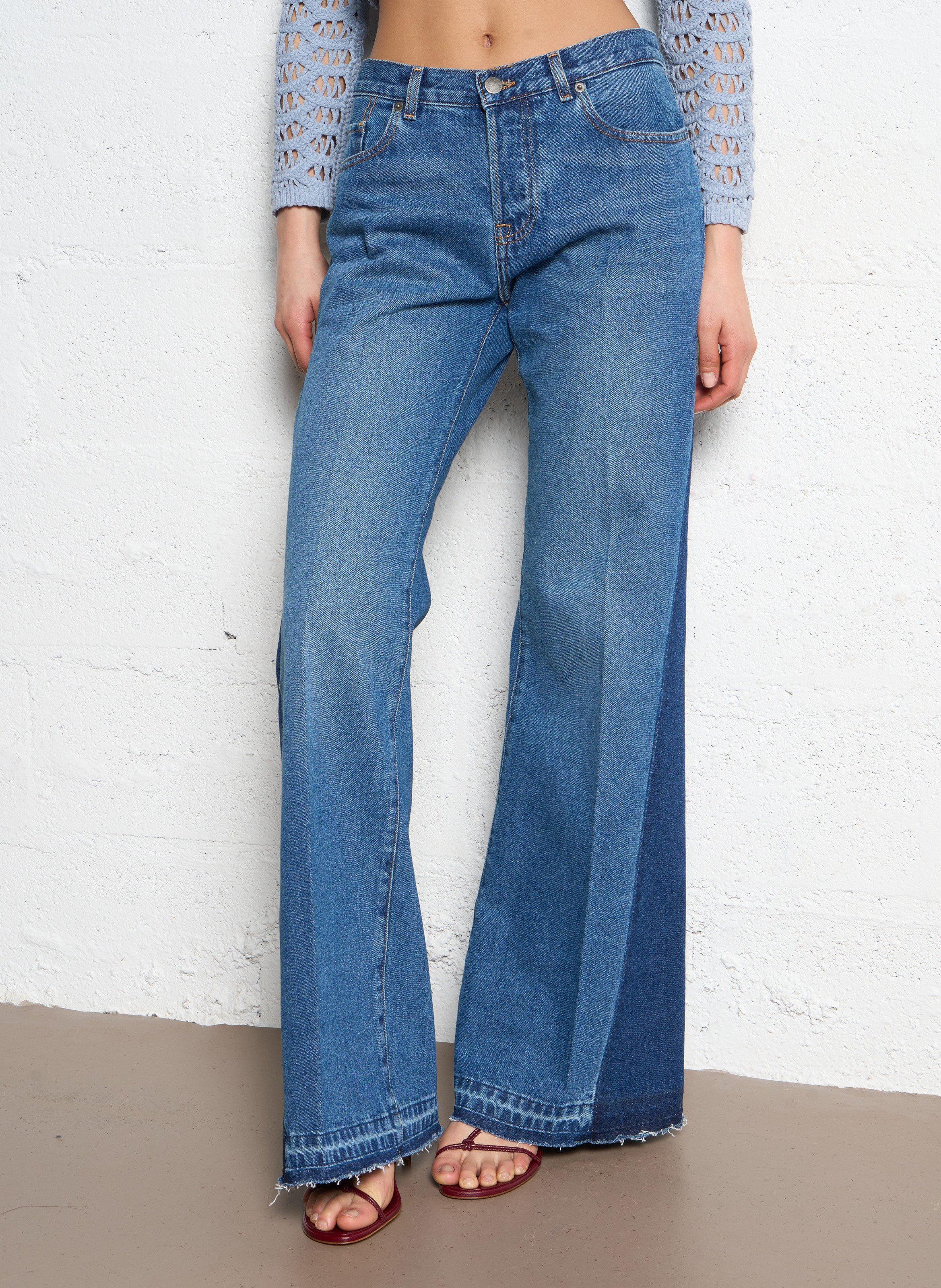 BA&SH Jean flare à détails sur les côtés vadou Bleu