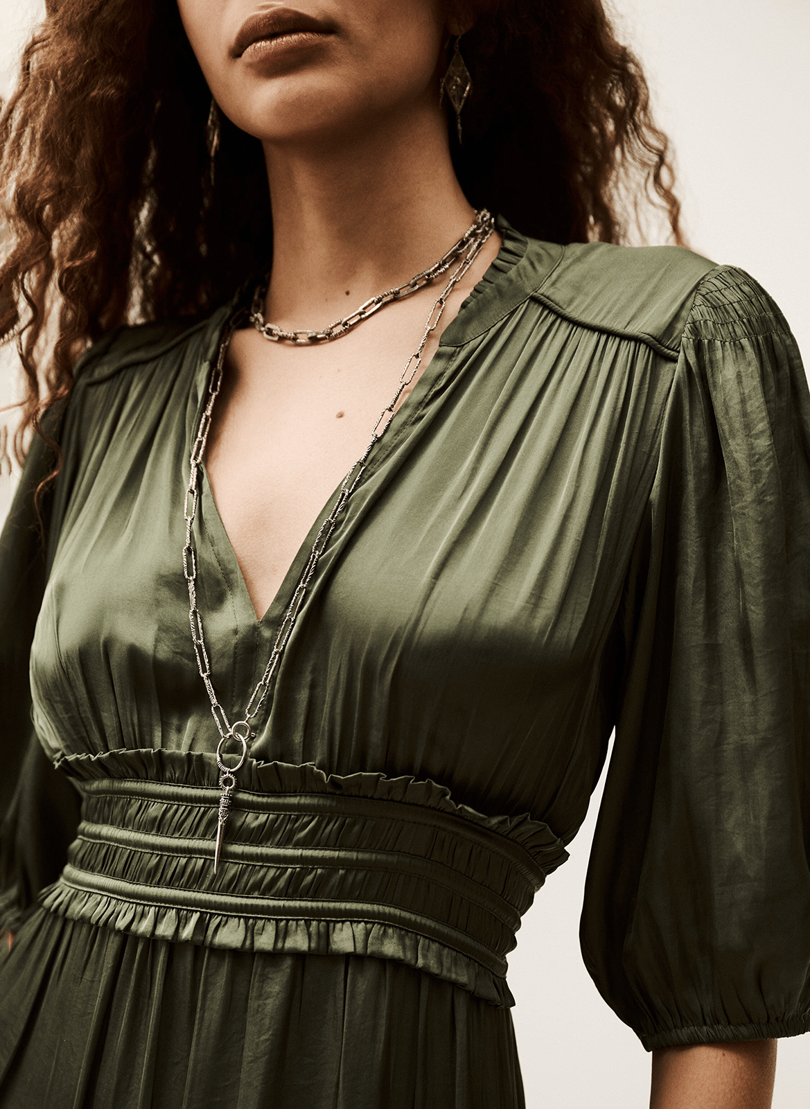 Robe longue froncée col tunisien en satin cleli BA&SH Kaki