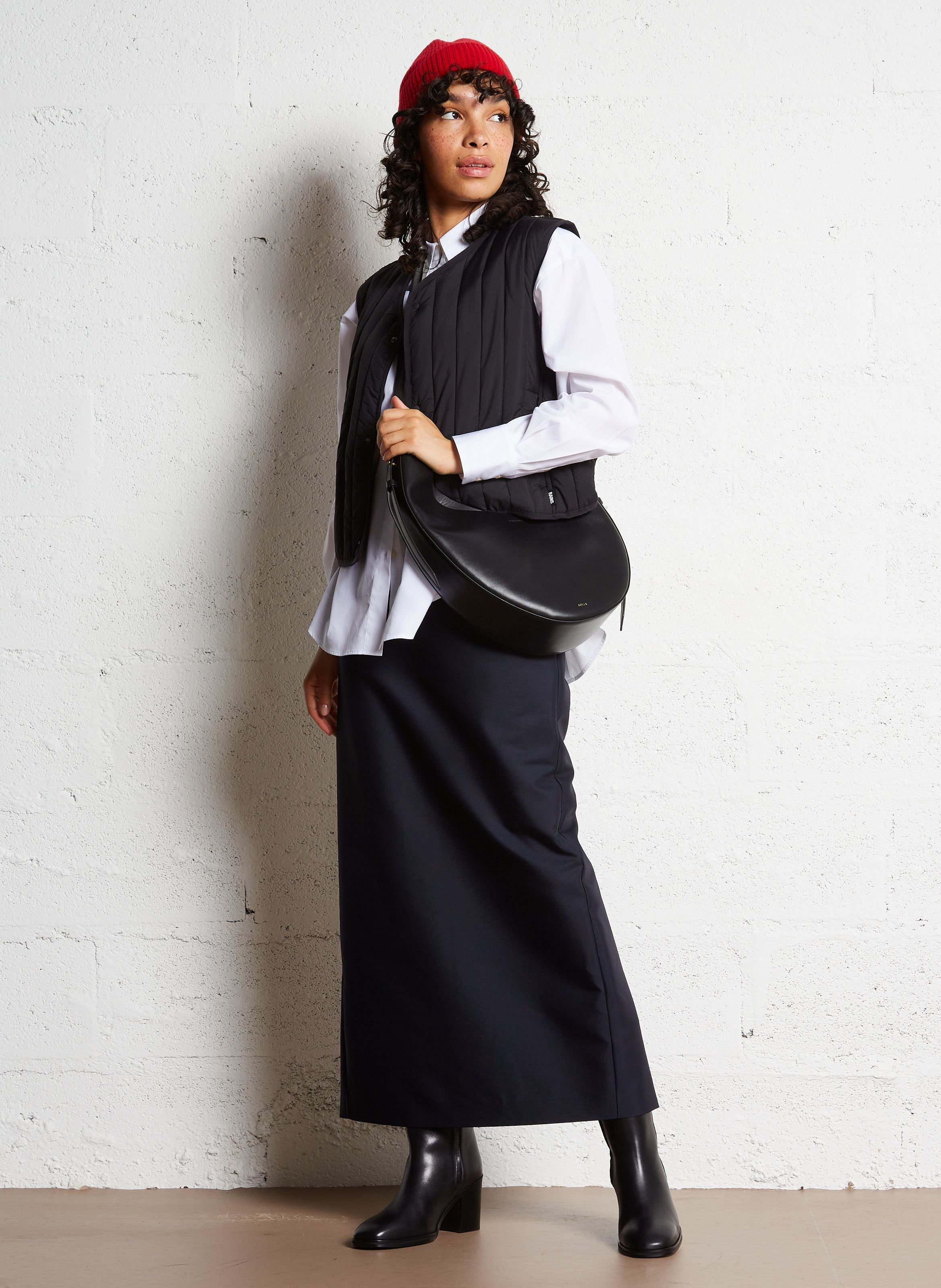 Sac bandoulière asymétrique en cuir lisse winona SOEUR Noir