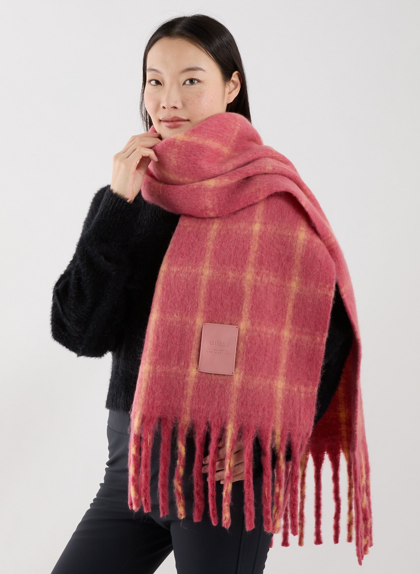 Echarpe à carreaux  GUESS Rose