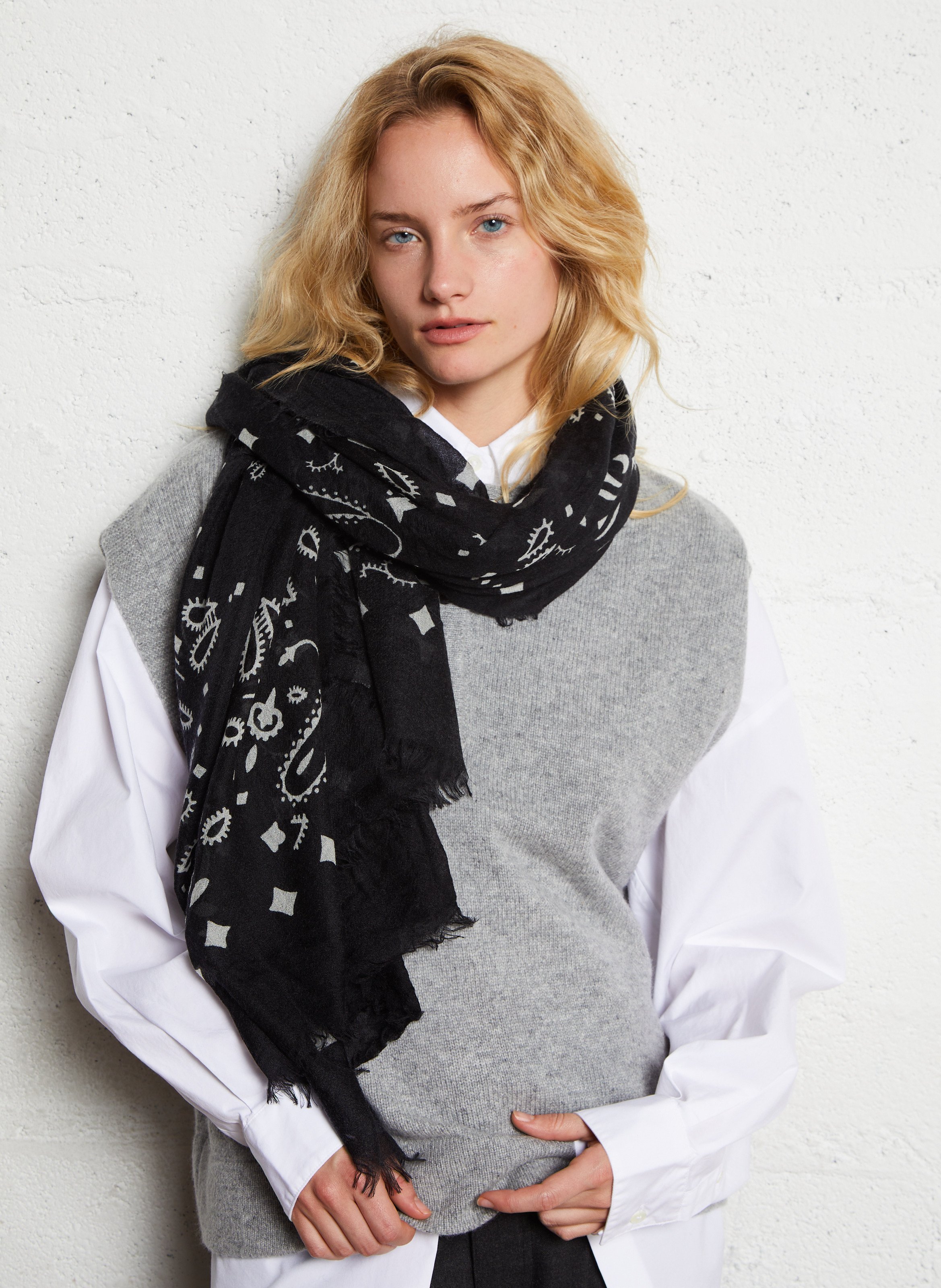 Foulard imprimé en voile de cachemire effy  Noir