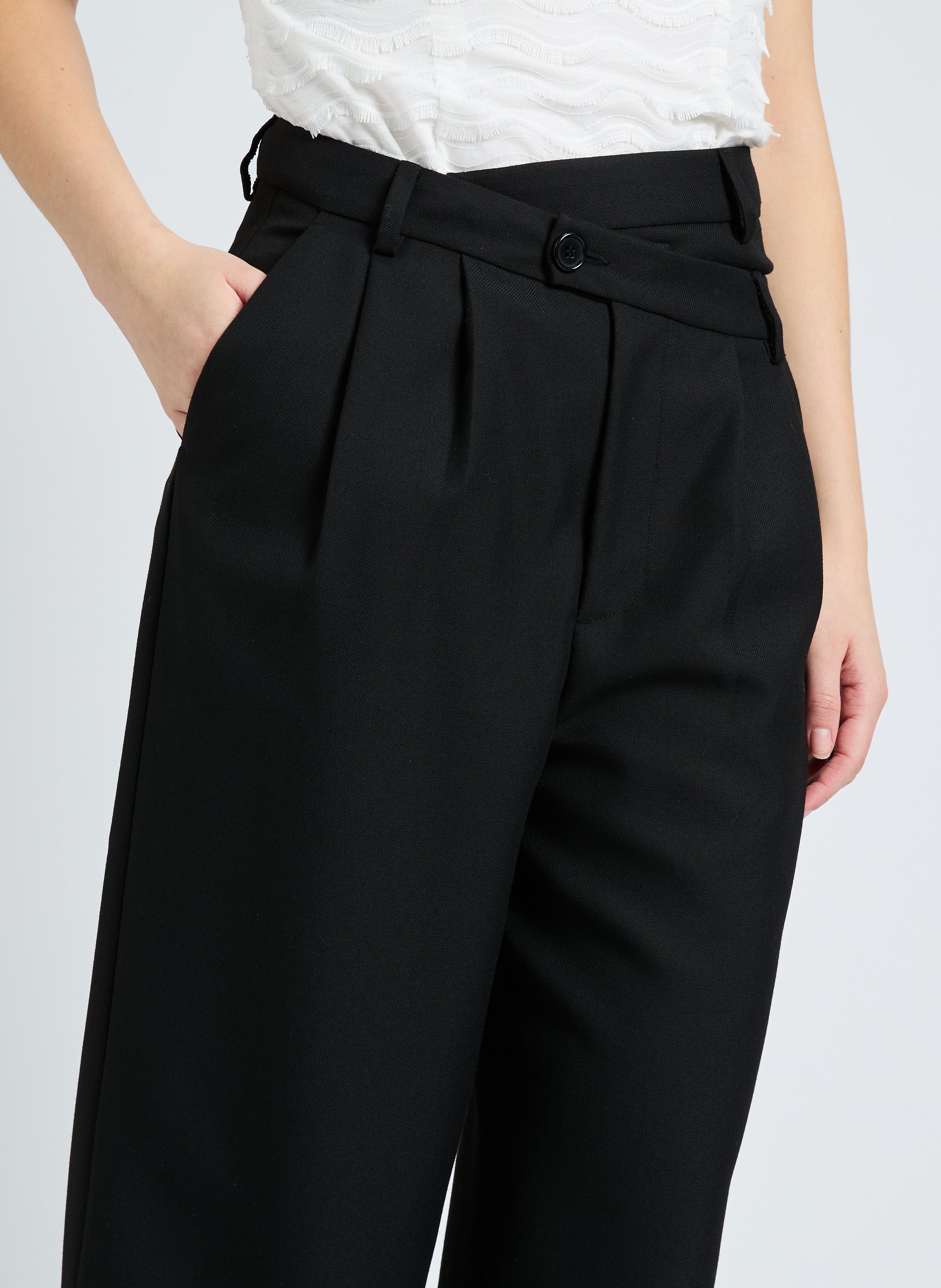 High-waisted wide-leg trousers SAISON 1865 Black
