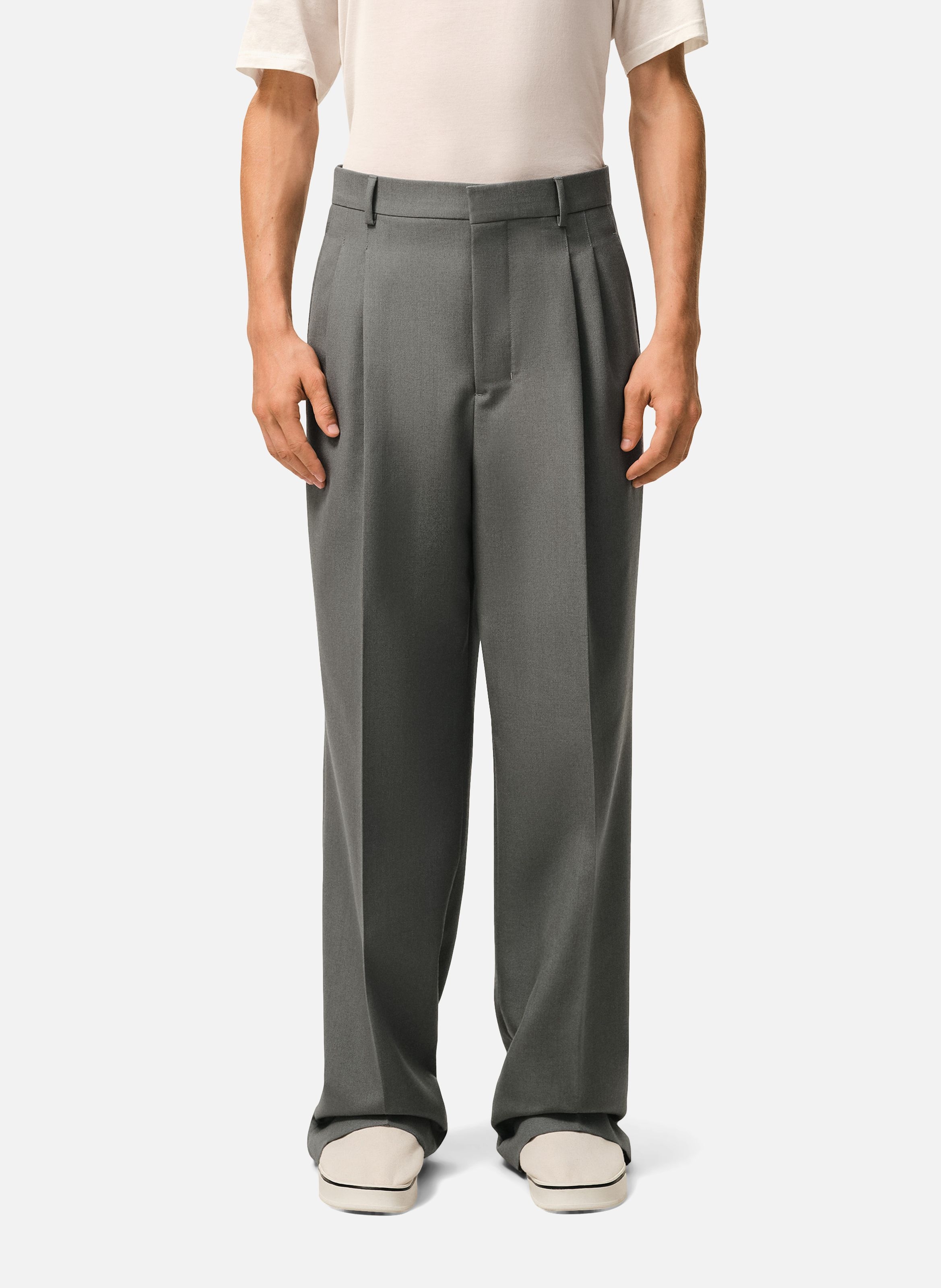 Pantalon large taille basse en laine vierge AMI PARIS Gris