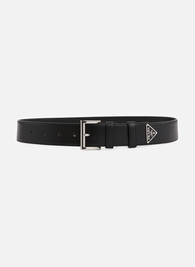 Dimensions: 4 cm (1.6 in)
	
	Plain-coloured
	
	Buckle
	
	Engraved logo on the inside
	
	Five-hole adjustment PRADA