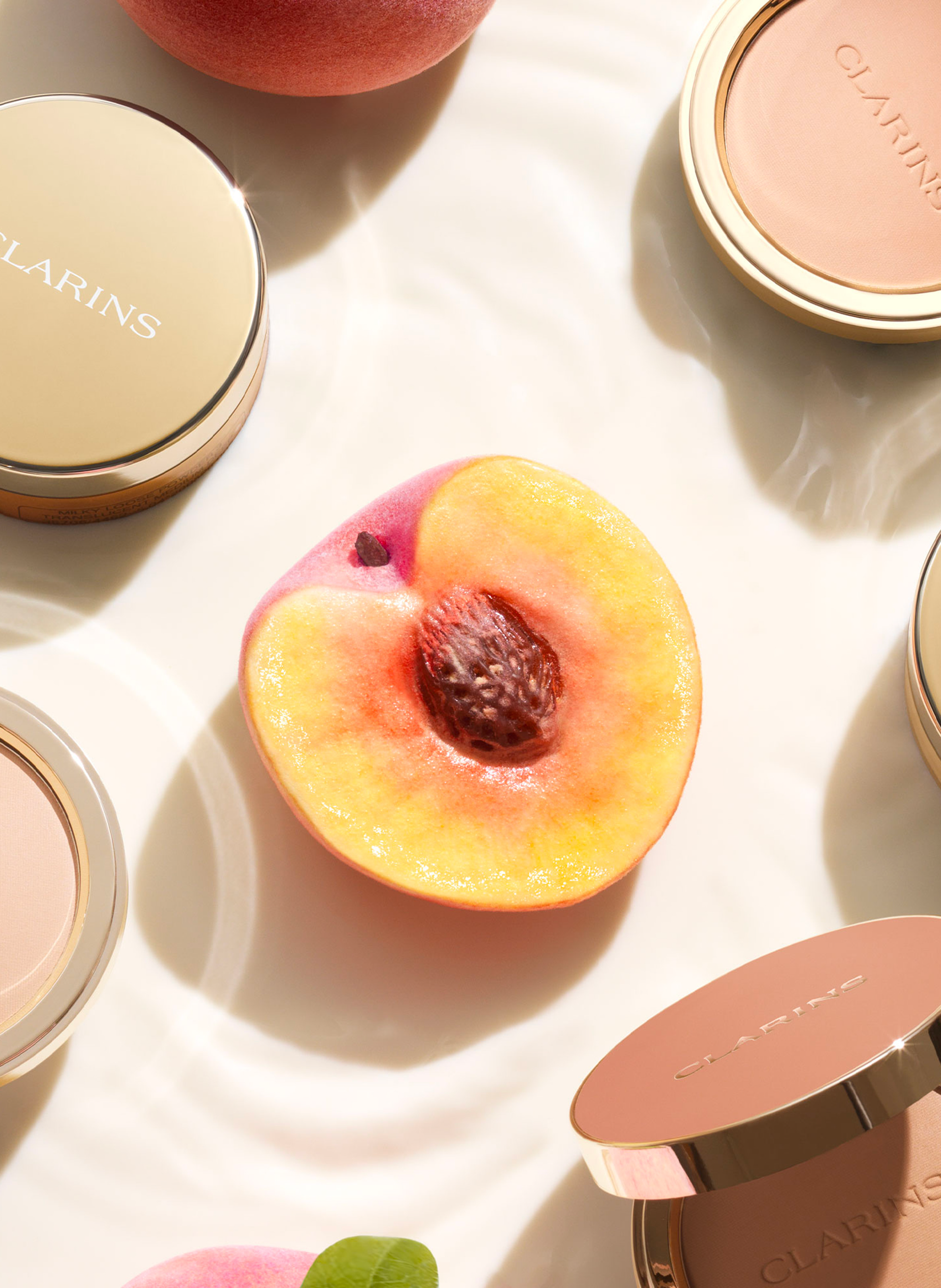Ever Matte Compact Powder - Matte compact powder infused with peach milk CLARINS 04 - medium