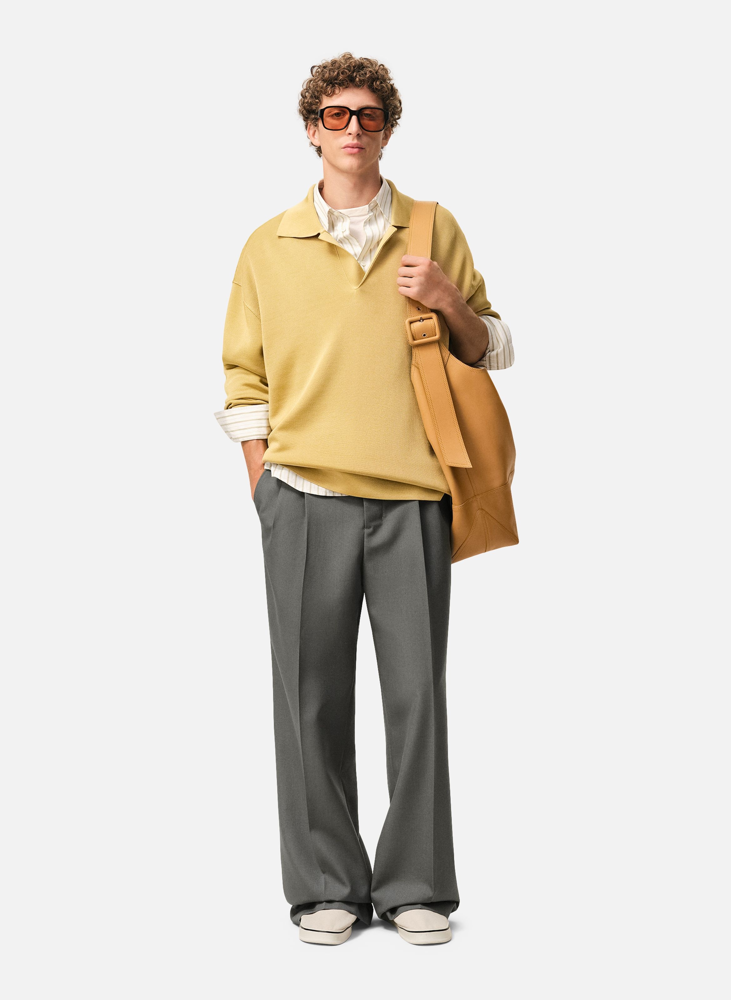 Pantalon large taille basse en laine vierge AMI PARIS Gris