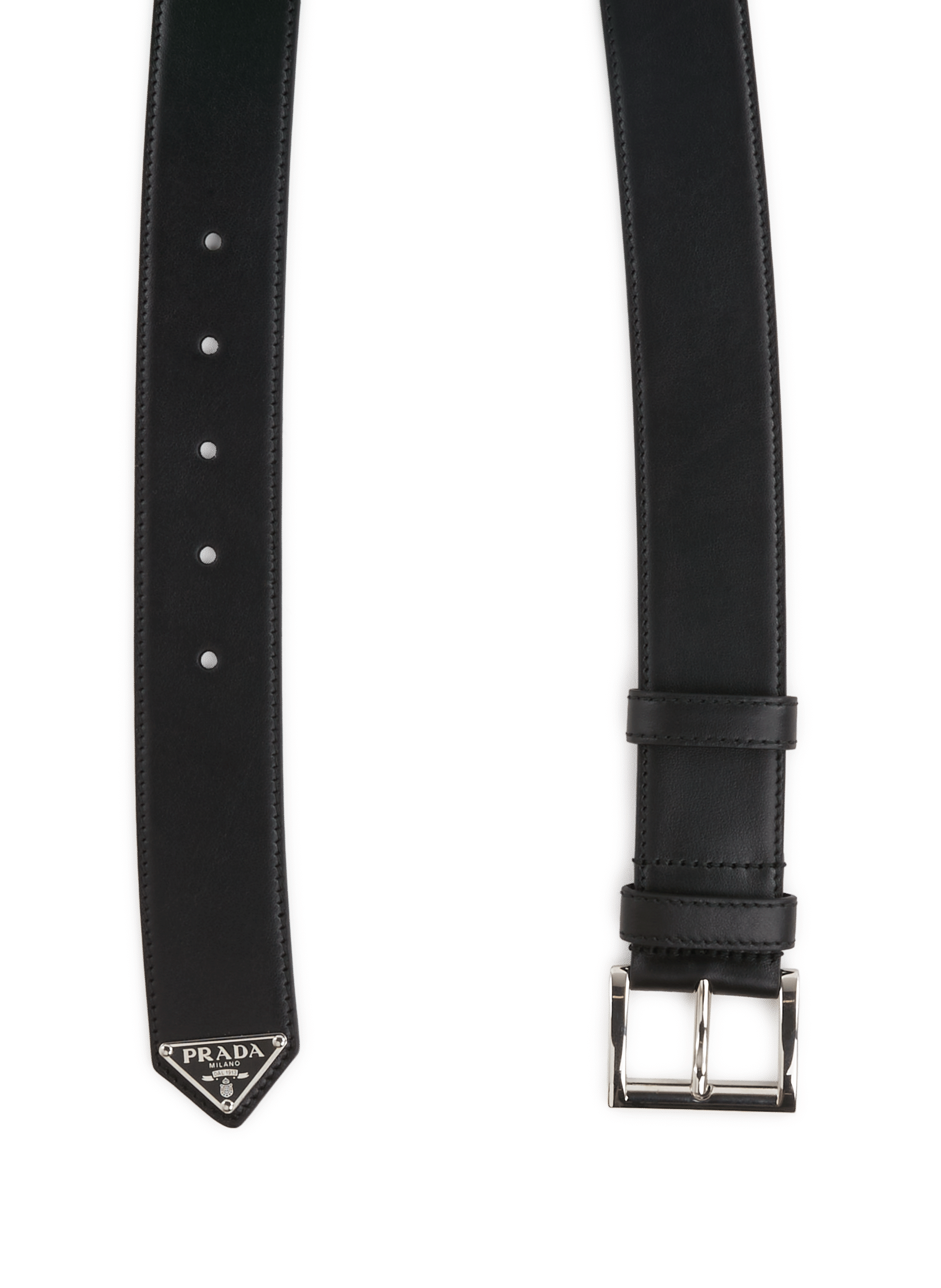 Dimensions: 4 cm (1.6 in)
	
	Plain-coloured
	
	Buckle
	
	Engraved logo on the inside
	
	Five-hole adjustment Black