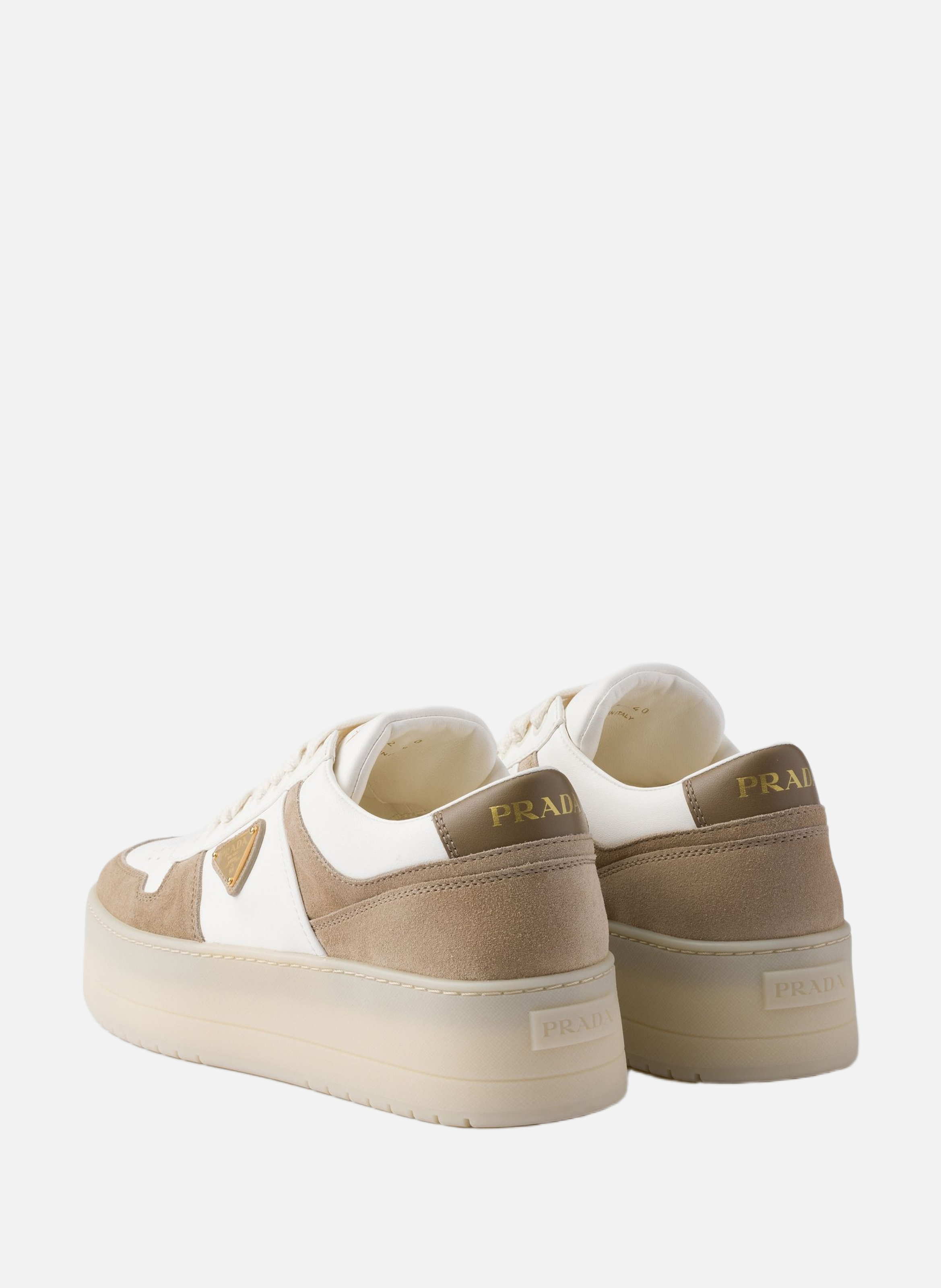 Sneakers downtown bold en cuir nappa et veau velou PRADA Beige
