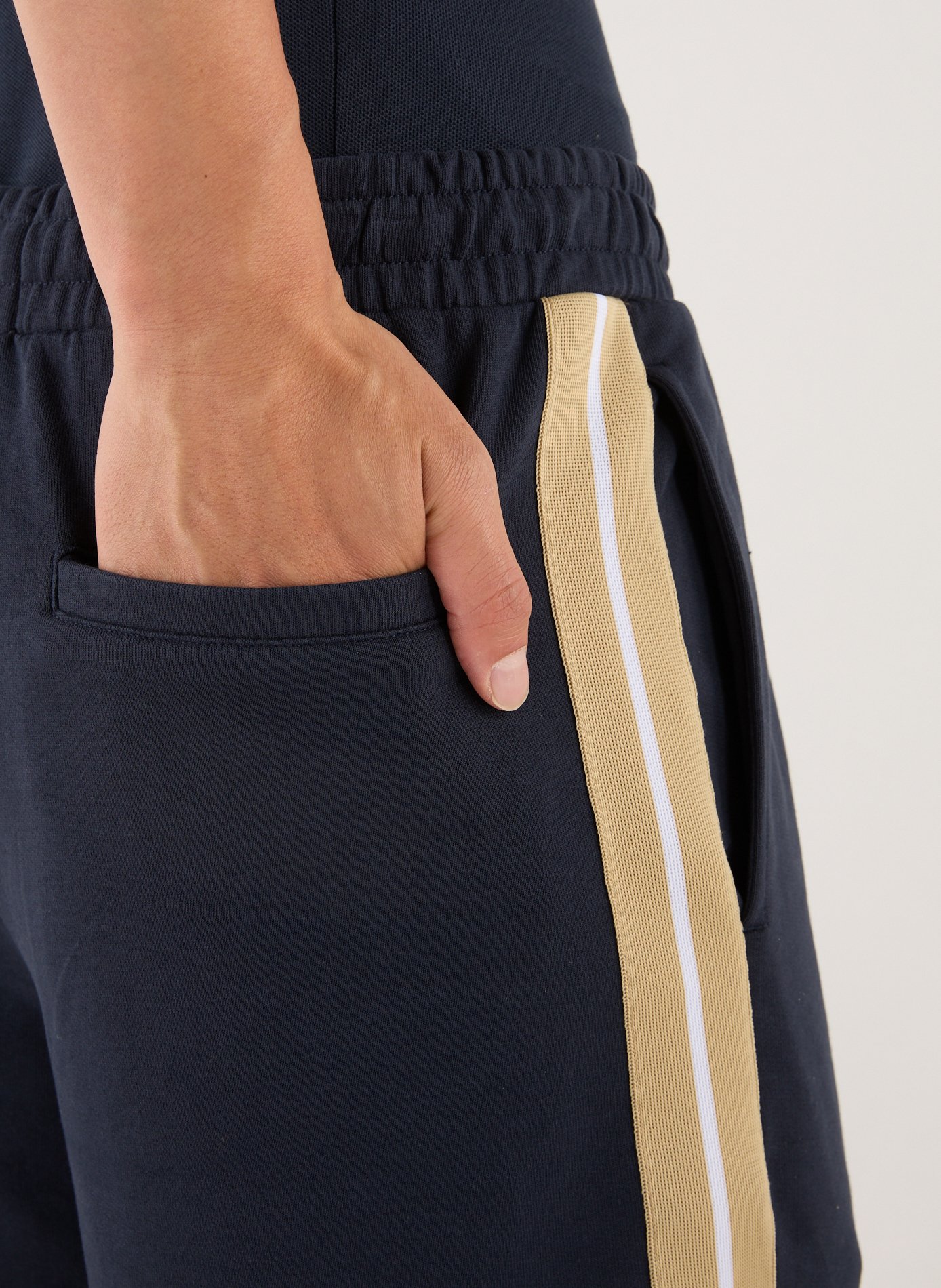 Elastic Waist Striped Shorts LYLE &amp; SCOTT Blue