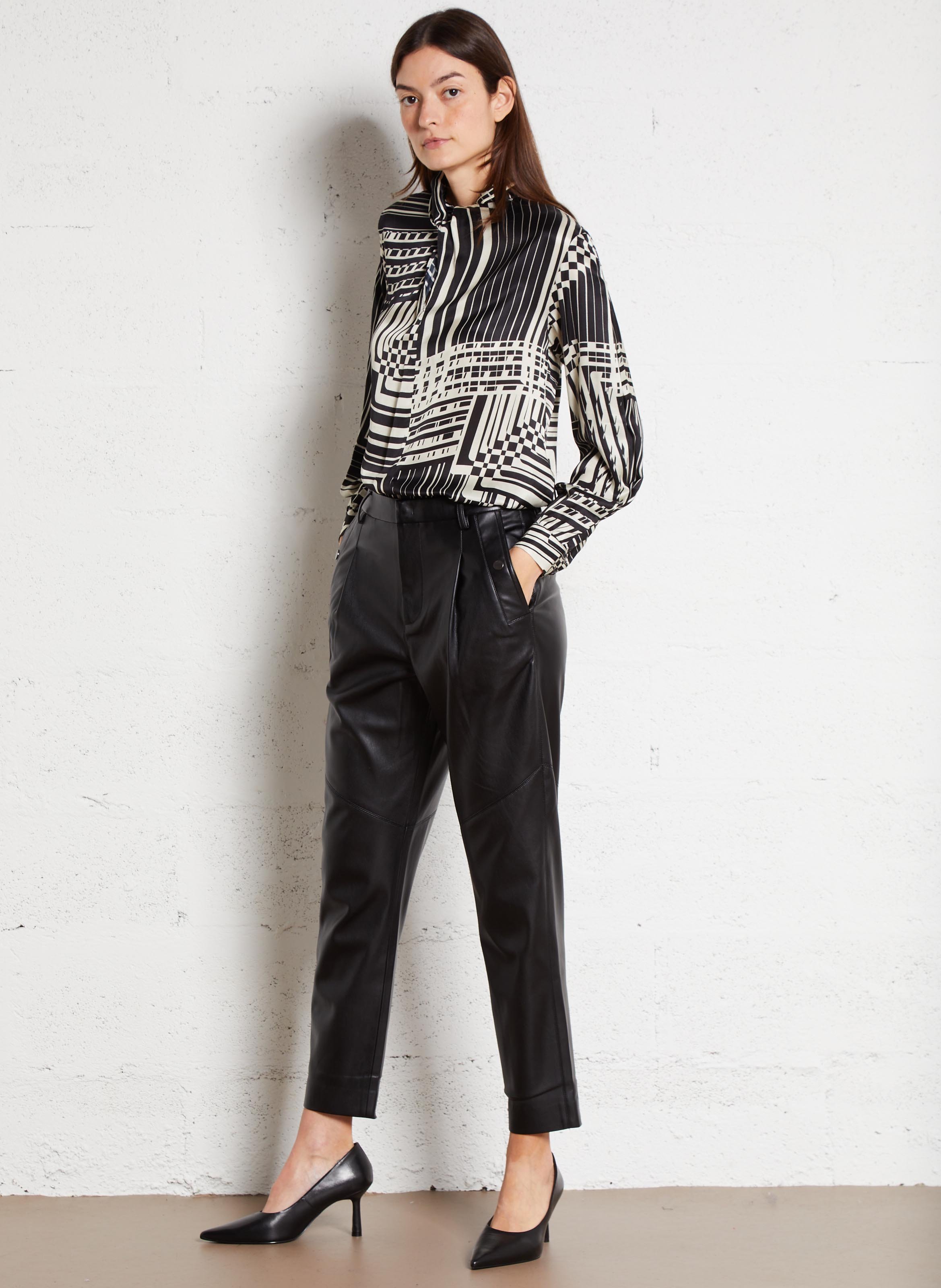 Escarpins en cuir IKKS Noir