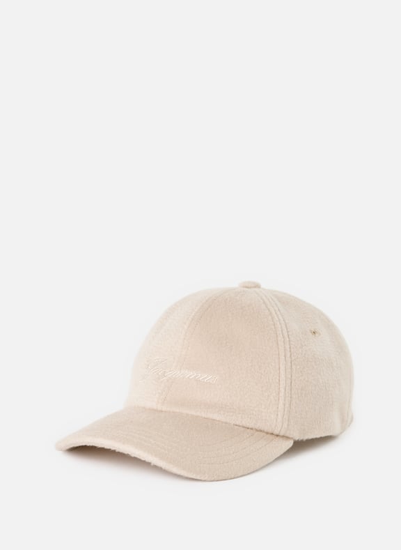 La casquette Cachemiro Beige by JACQUEMUS JACQUEMUS La casquette Cachemiro Beige