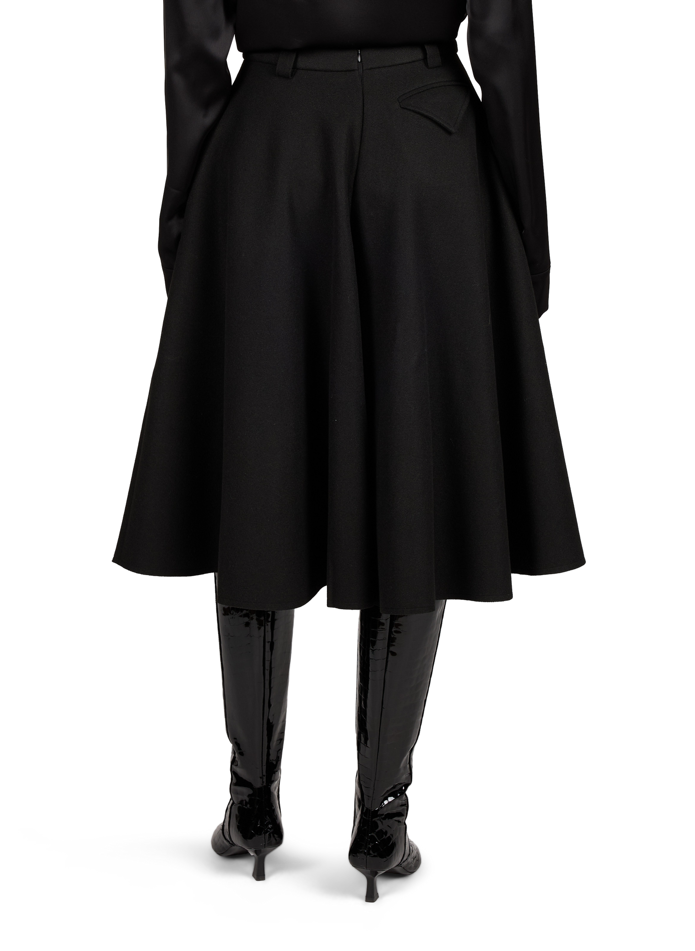 Weite Bermuda-Shorts mit hohem Bund SOURCE UNKNOWN Schwarz