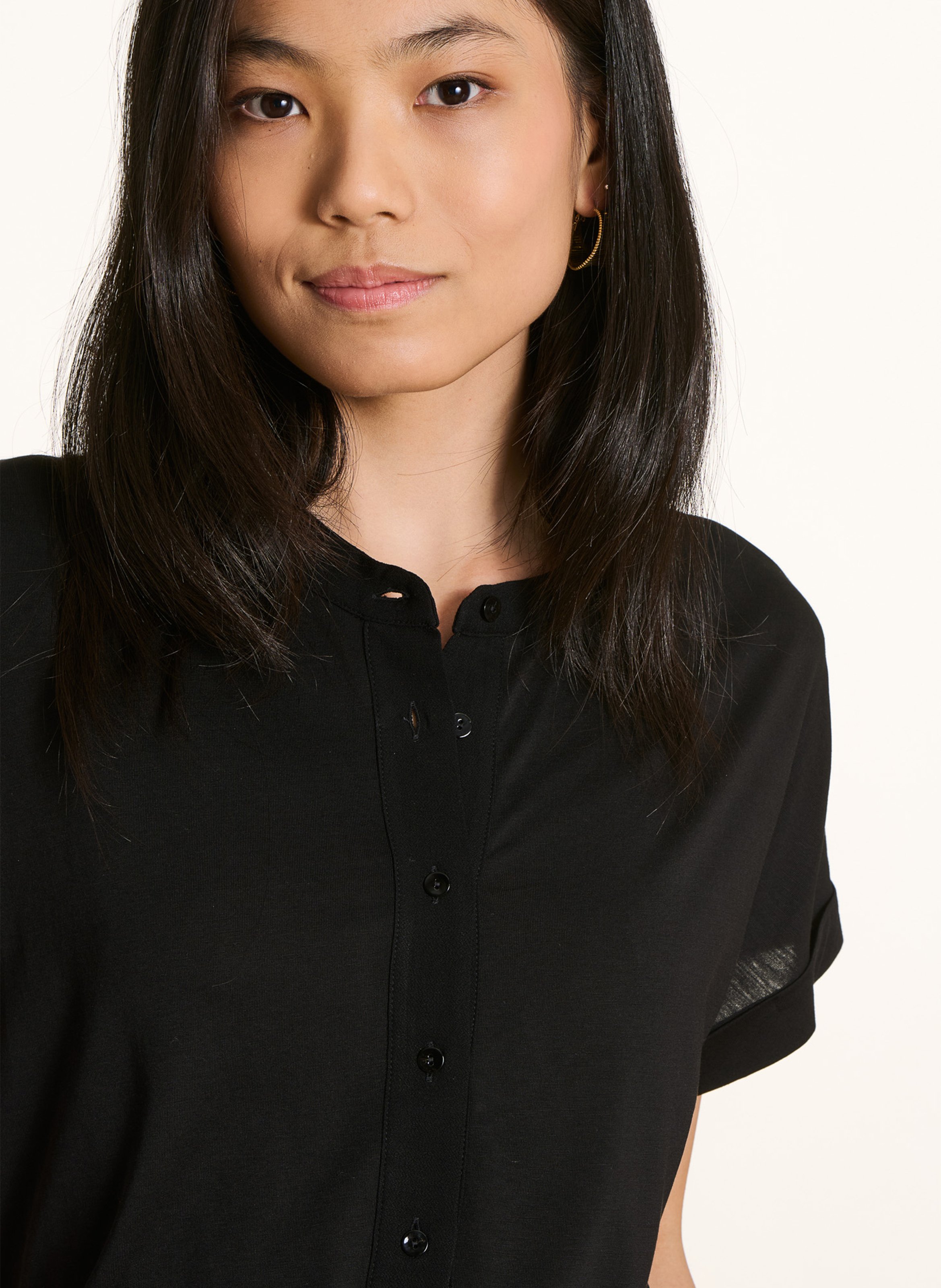 Effen top met korte mouwen en knoopsluiting LA FEE MARABOUTEE Zwart