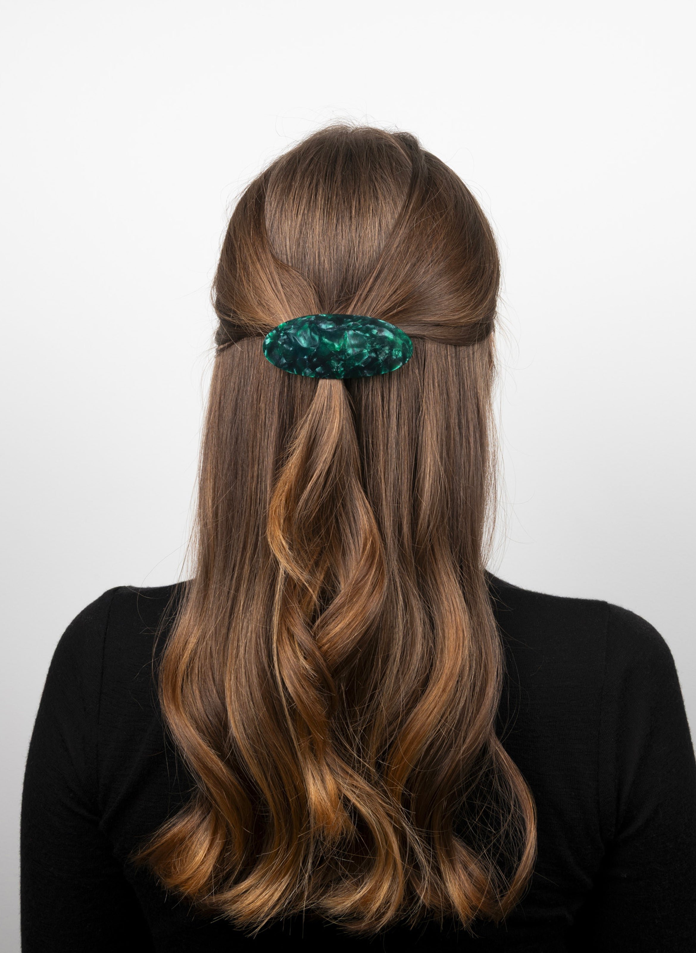 Barrette à cheveux ovale en acétate de cellulose et acier inoxydable KURAGE GINZA Vert
