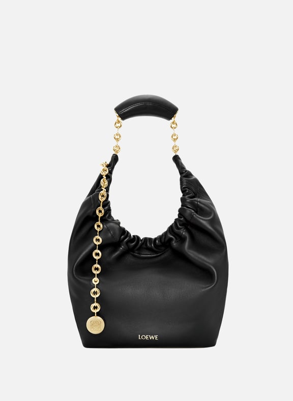 Petit sac Squeeze en cuir d'agneau Noir by LOEWE LOEWE Petit sac Squeeze en cuir d'agneau Noir