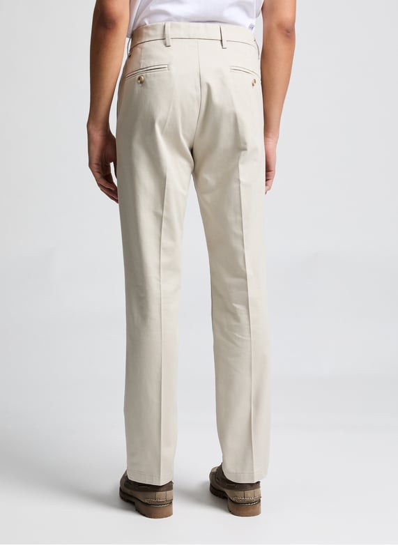 Pantalon Stain Defender slim fit | Beige by DOCKERS Pantalon Stain Defender slim fit Beige
