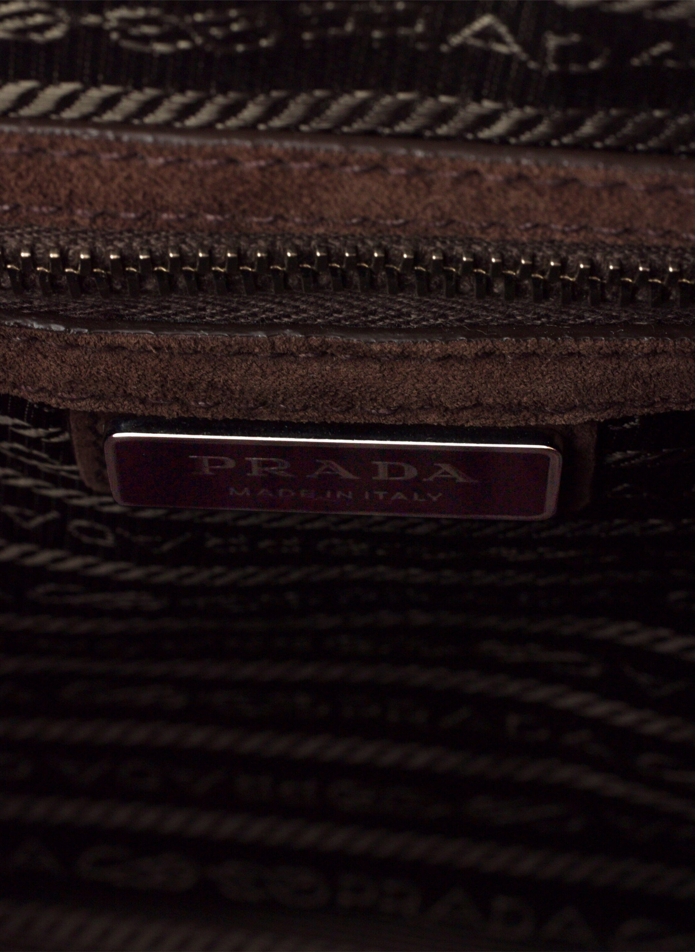 Sac à bandoulière en suède PRADA Marron