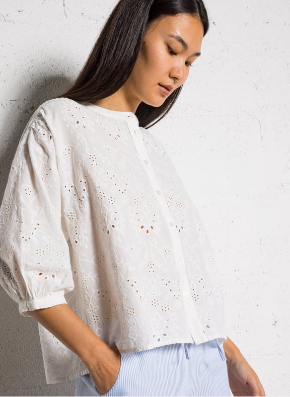 Blouse ample brodée manches 3/4 bliss Blanc by MAISON 123 MAISON 123 Blouse ample brodée manches 3/4 bliss Blanc