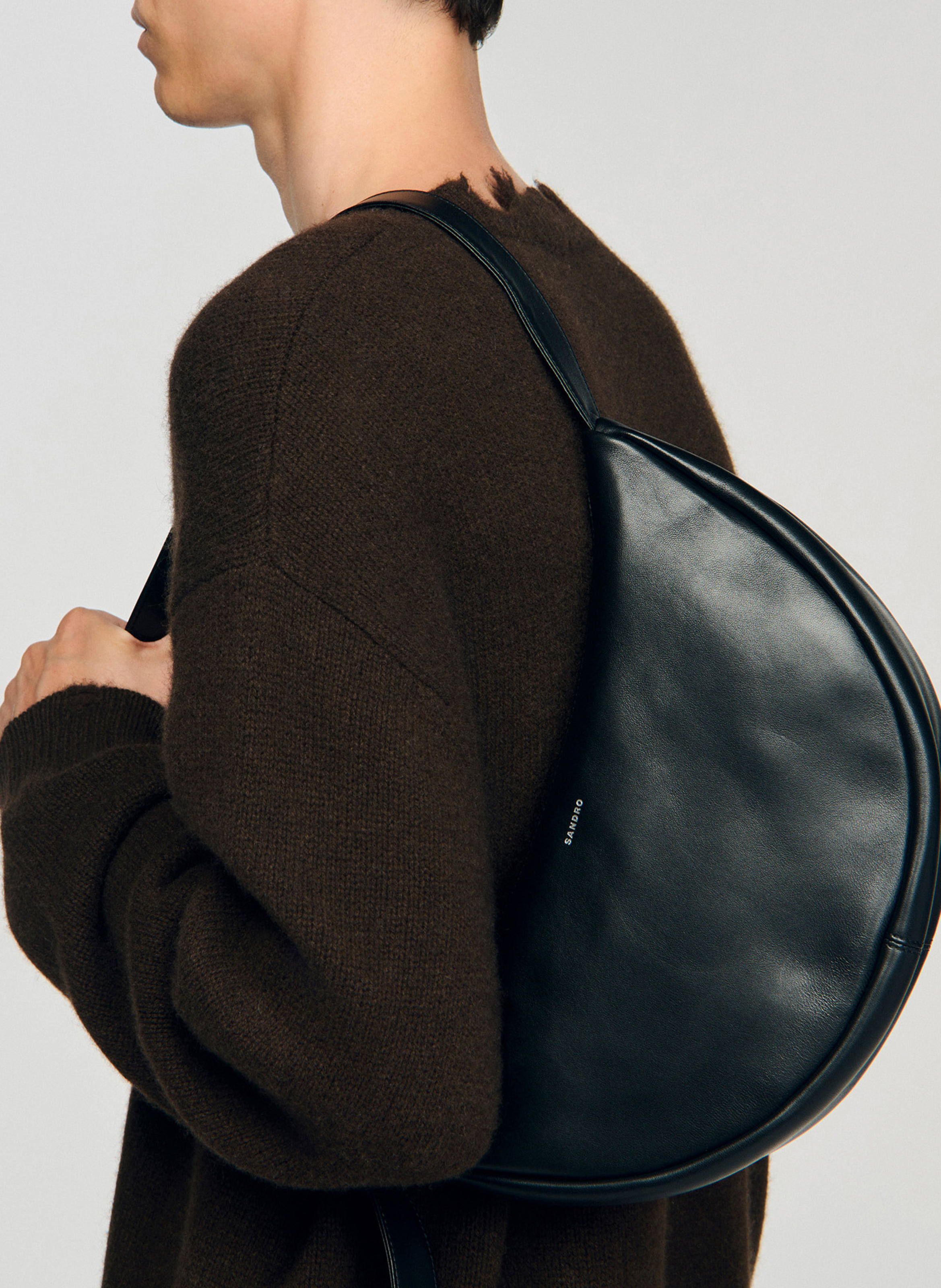 Sac hobo bandoulière en cuir SANDRO Noir