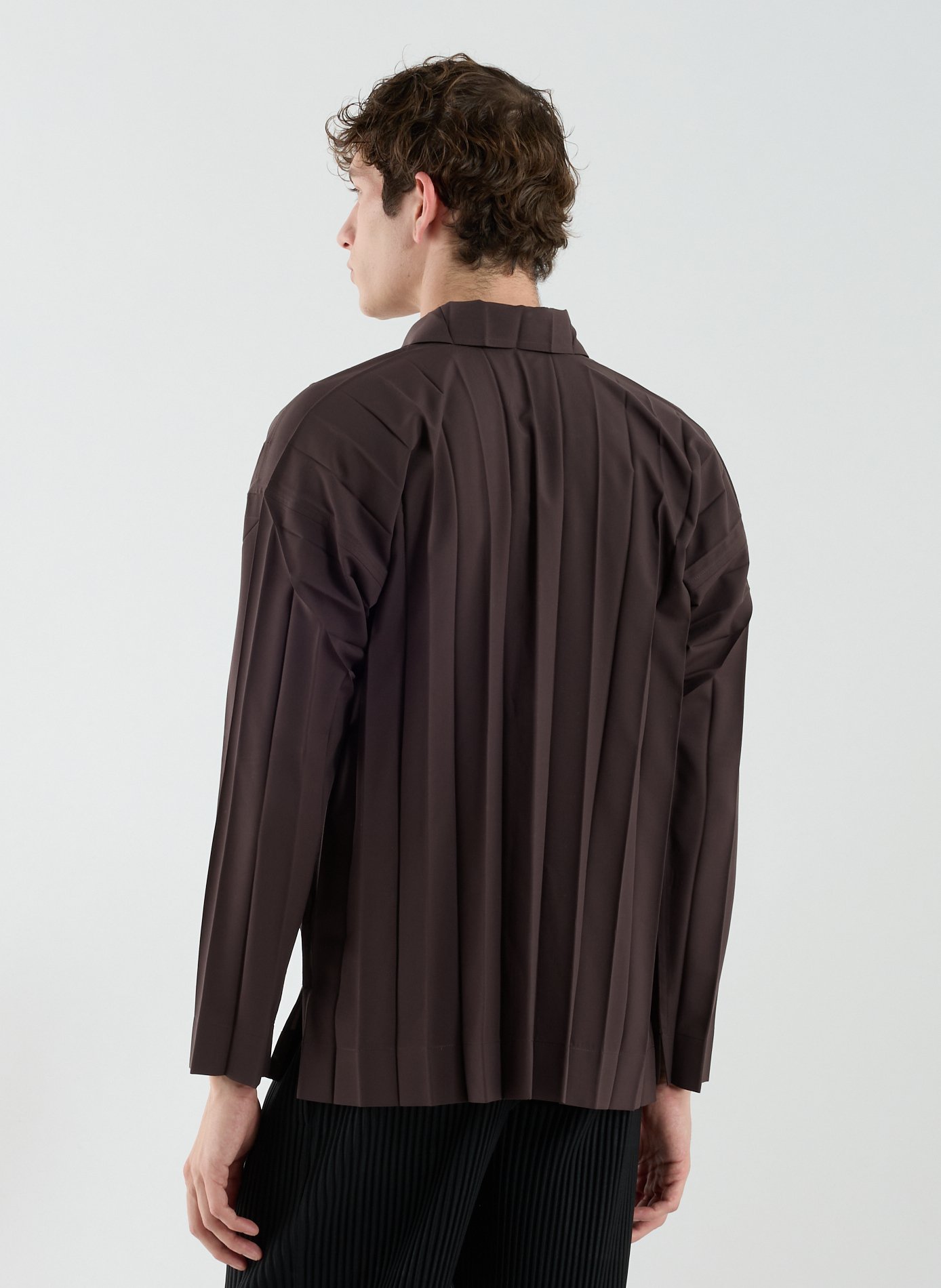 Straight pleated shirt with long sleeves HOMME PLISSE ISSEY MIYAKE Brown