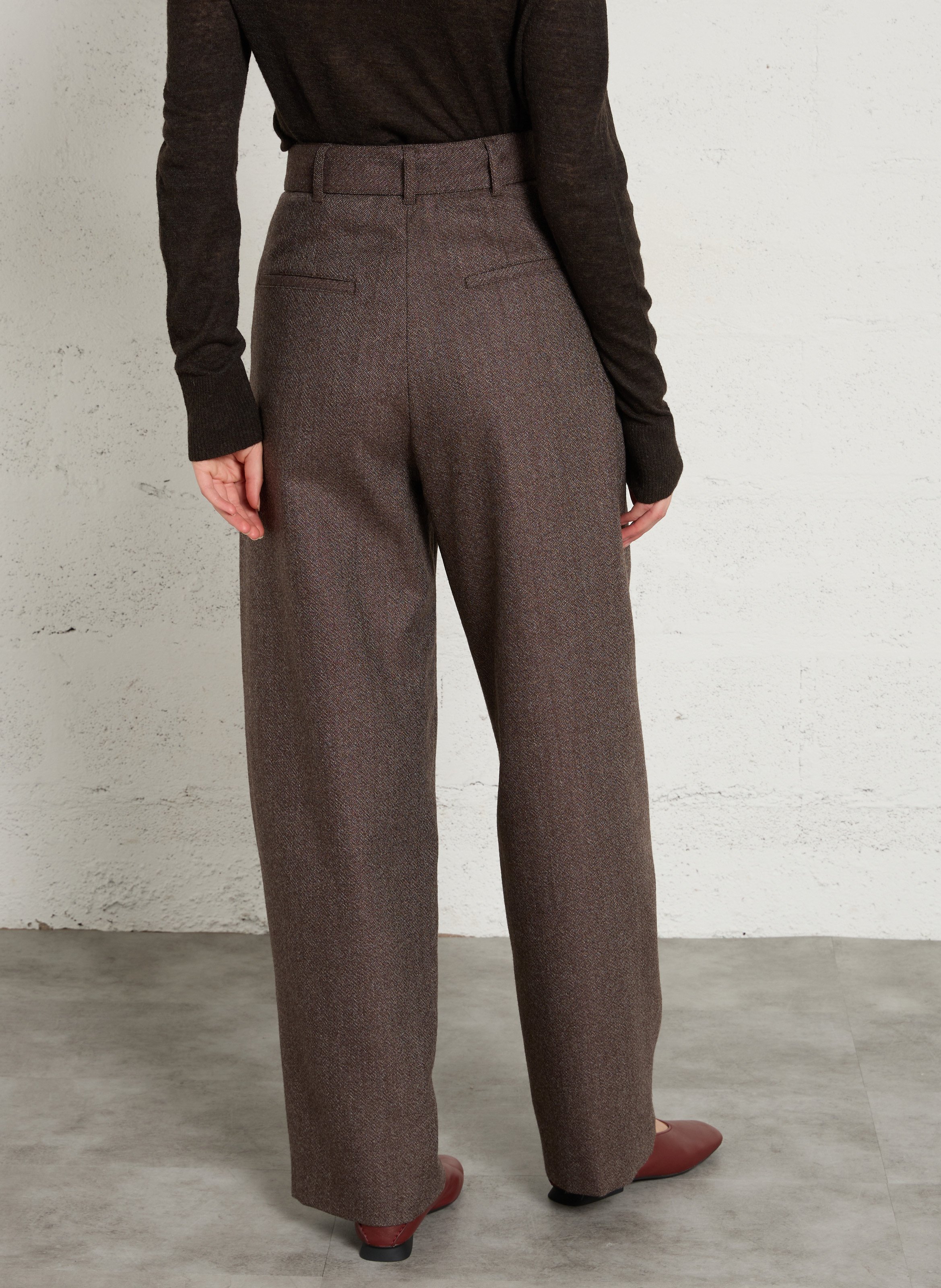 Pantalon ample à pinces en laine cole SOEUR Marron