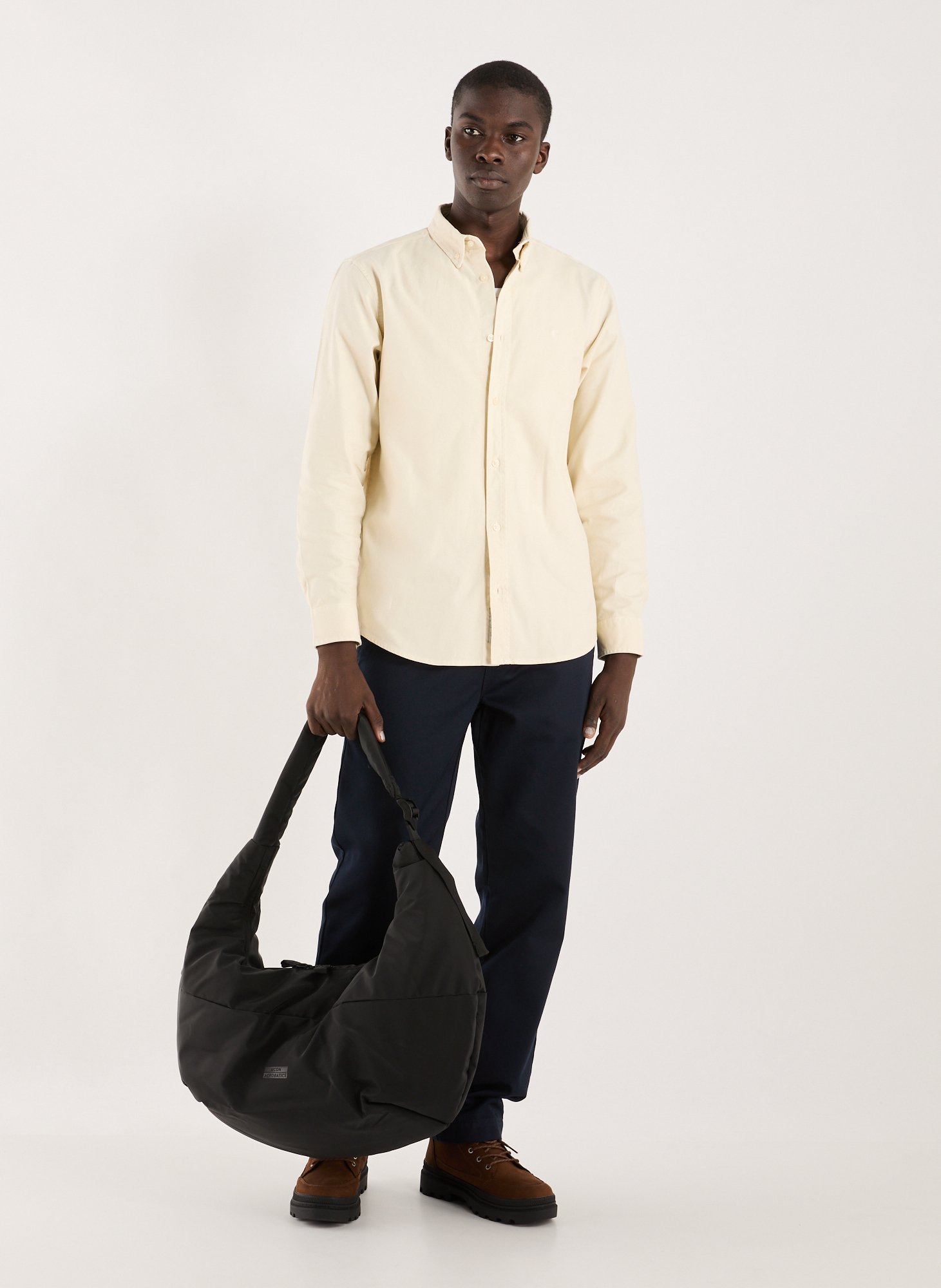 Solid shoulder bag UCON ACROBATICS Black