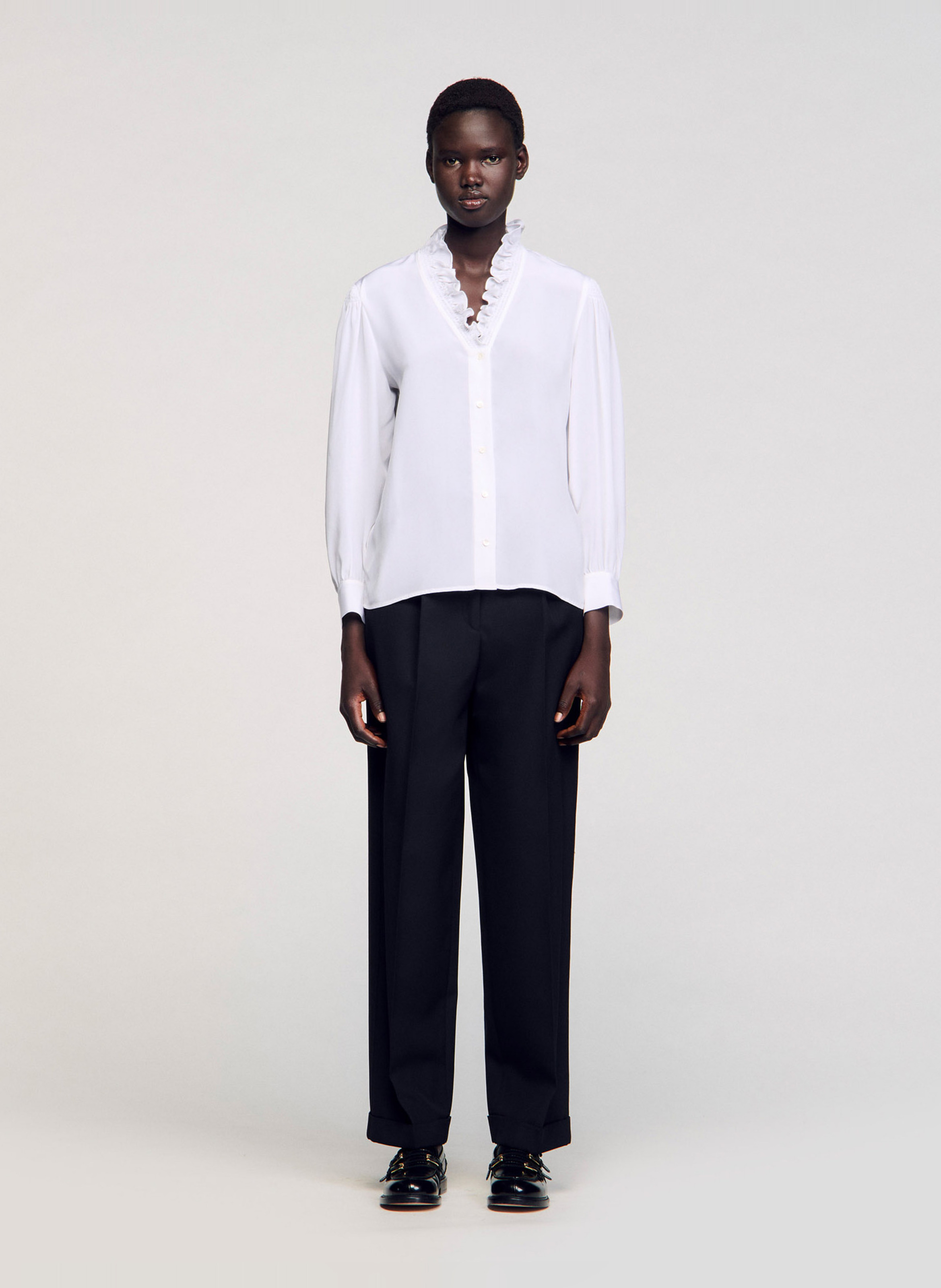 Chemise droite col v en soie Blanc