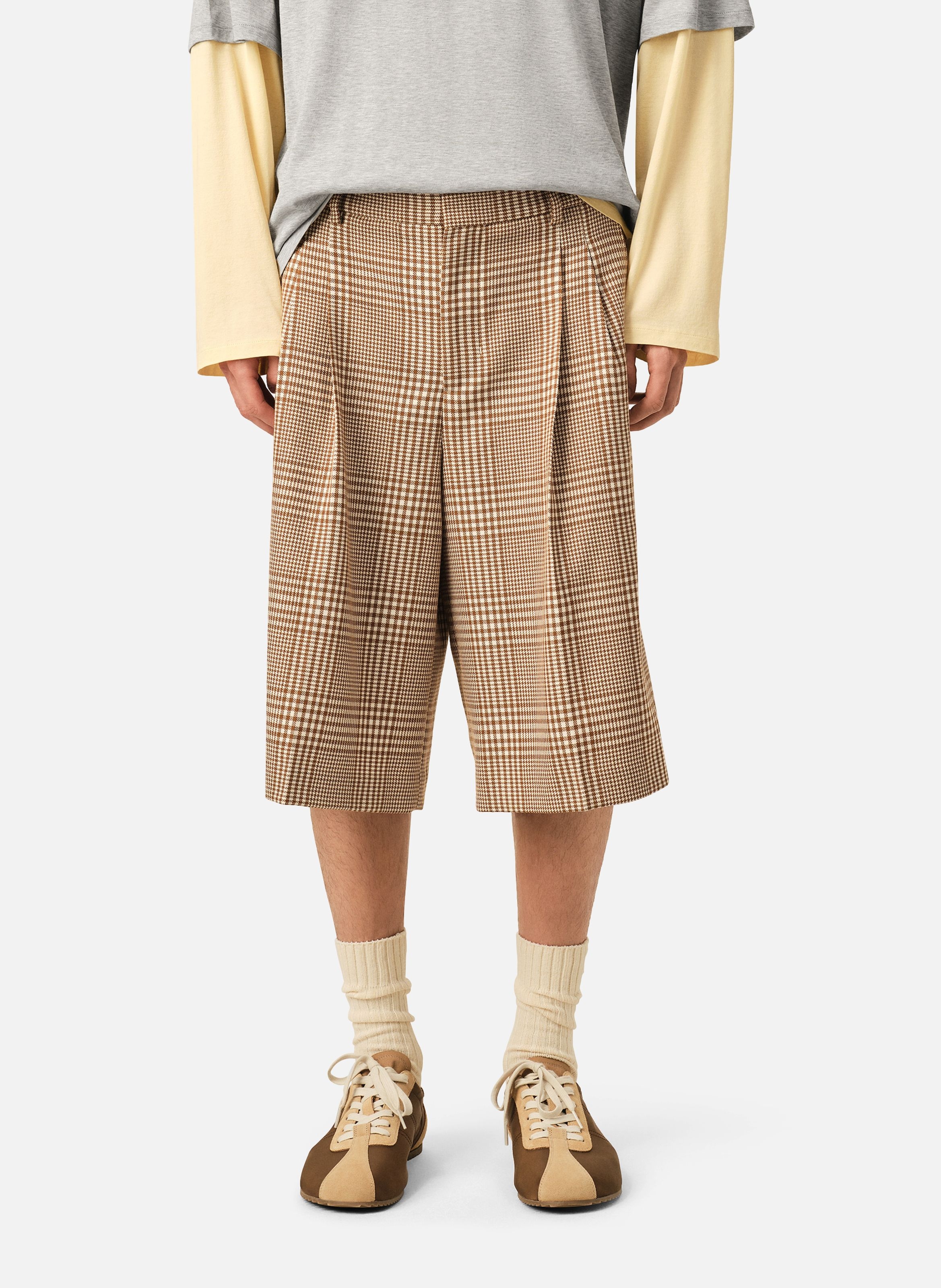 Short à carreaux prince de galles en laine vierge MarronAMI PARIS