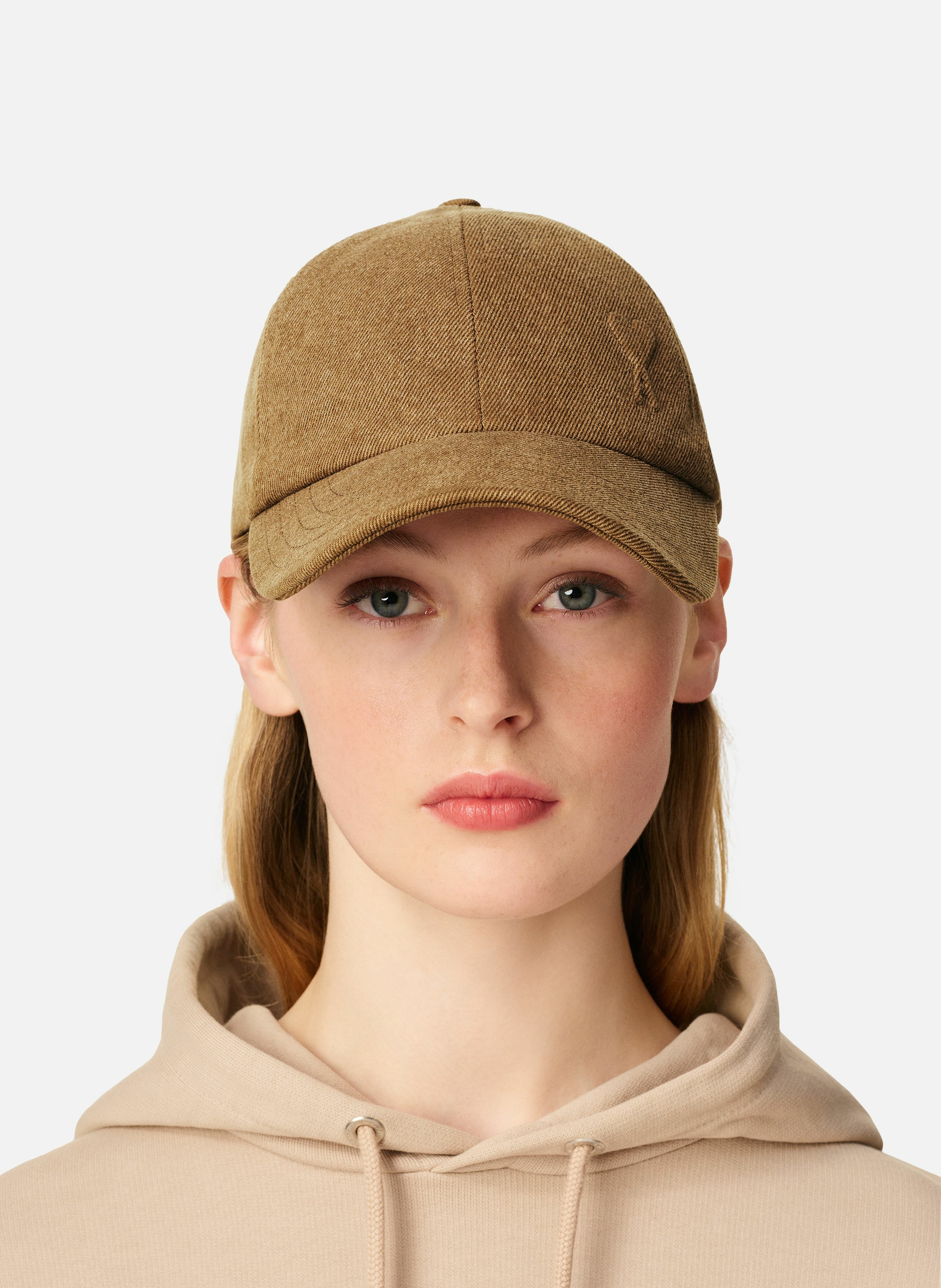 Casquette ami de coeur embossé en coton unisexe AMI PARIS Marron