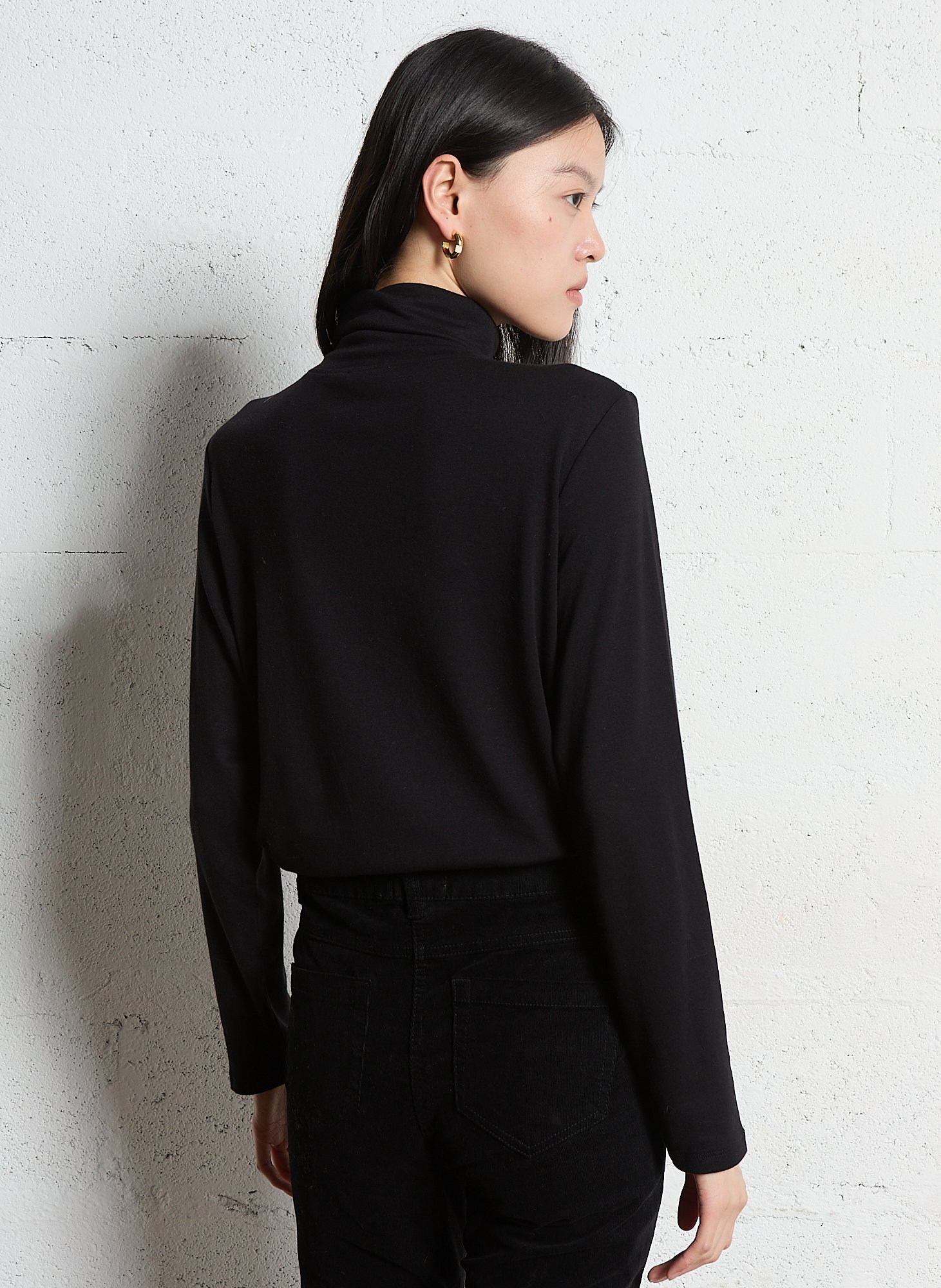 Tee-shirt droit col roulé ferguie MAISON 123 Noir