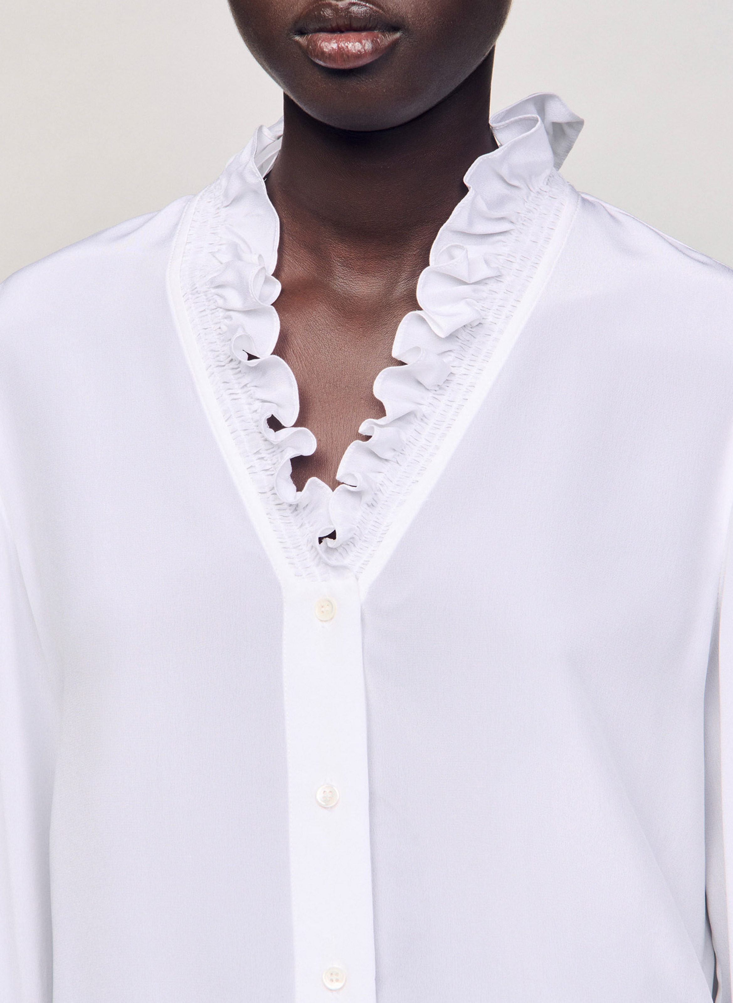 Chemise droite col v en soie Blanc