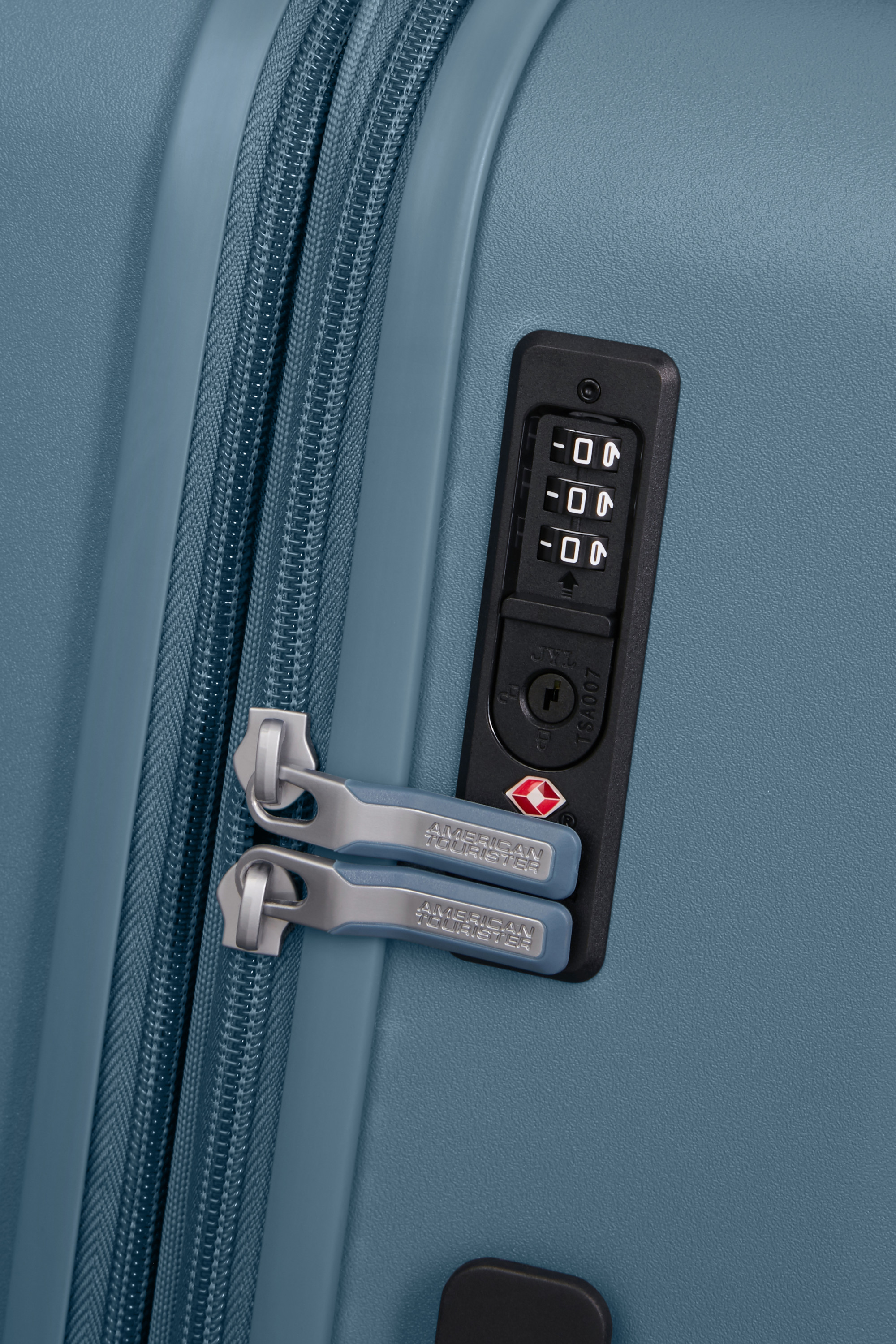 Dynabelt valise 4 roues taille l AMERICAN TOURISTER Bleu