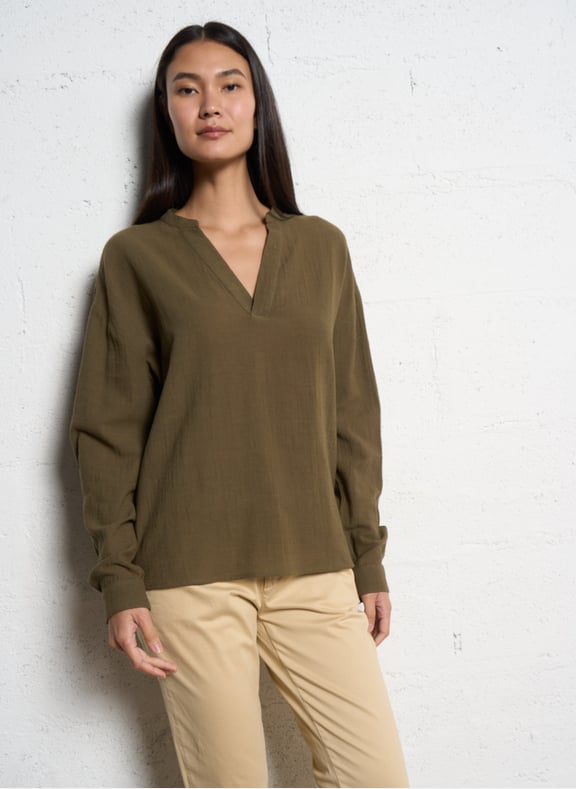 Top col tunisien en gaze de coton lou Kaki by MAISON 123 MAISON 123 Top col tunisien en gaze de coton lou Kaki