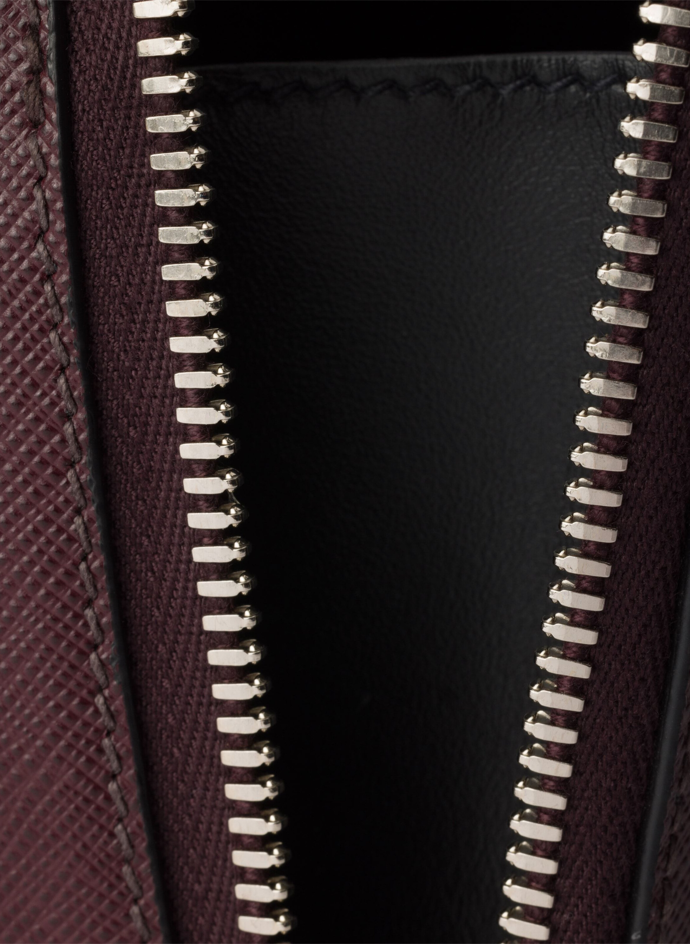 Sac prada brique en cuir saffiano PRADA Rouge