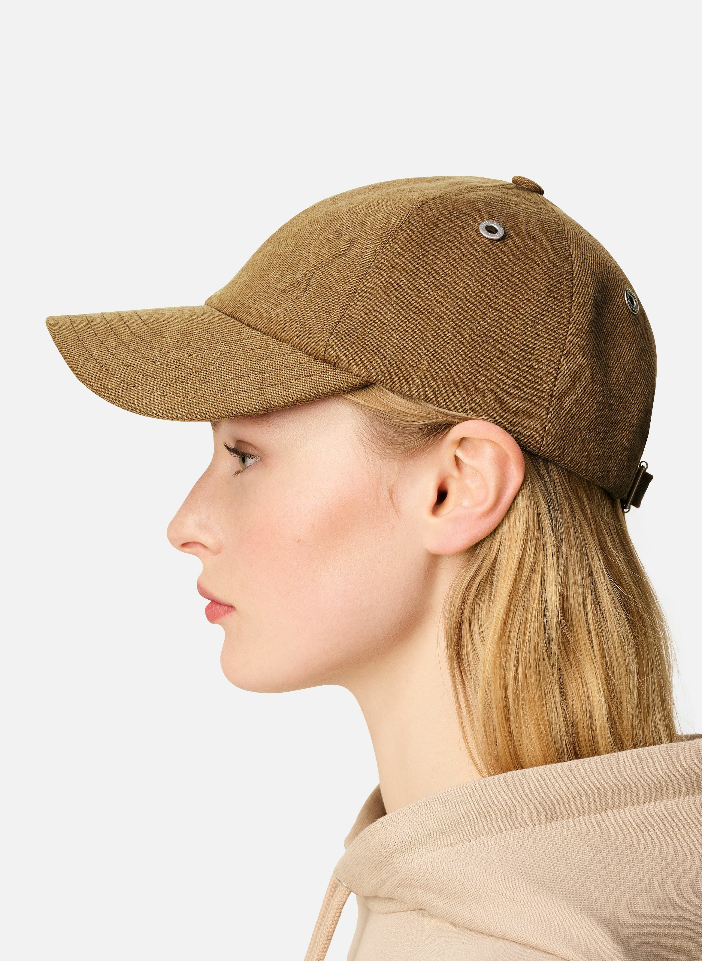 Casquette ami de coeur embossé en coton unisexe AMI PARIS Marron