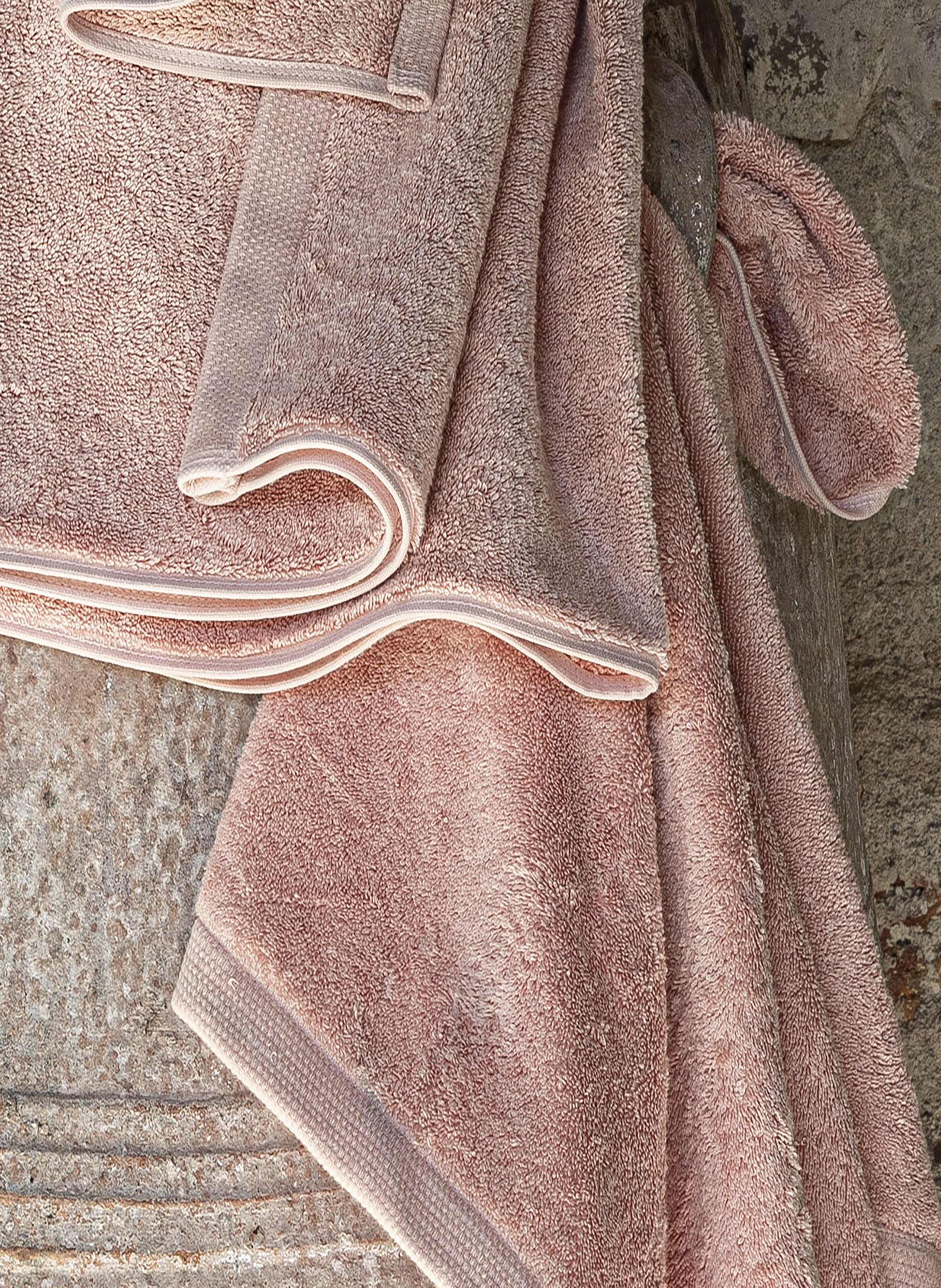 Carré visage uni en coton biologique, essentiel Rose