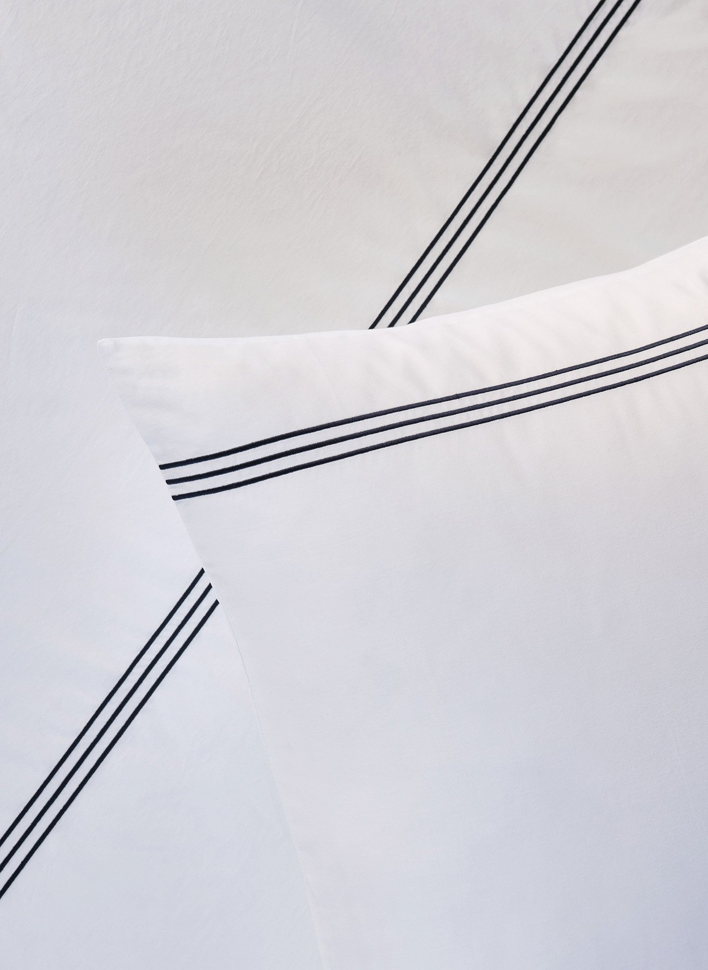 Taie d'oreiller concorde ANNE DE SOLENE Blanc