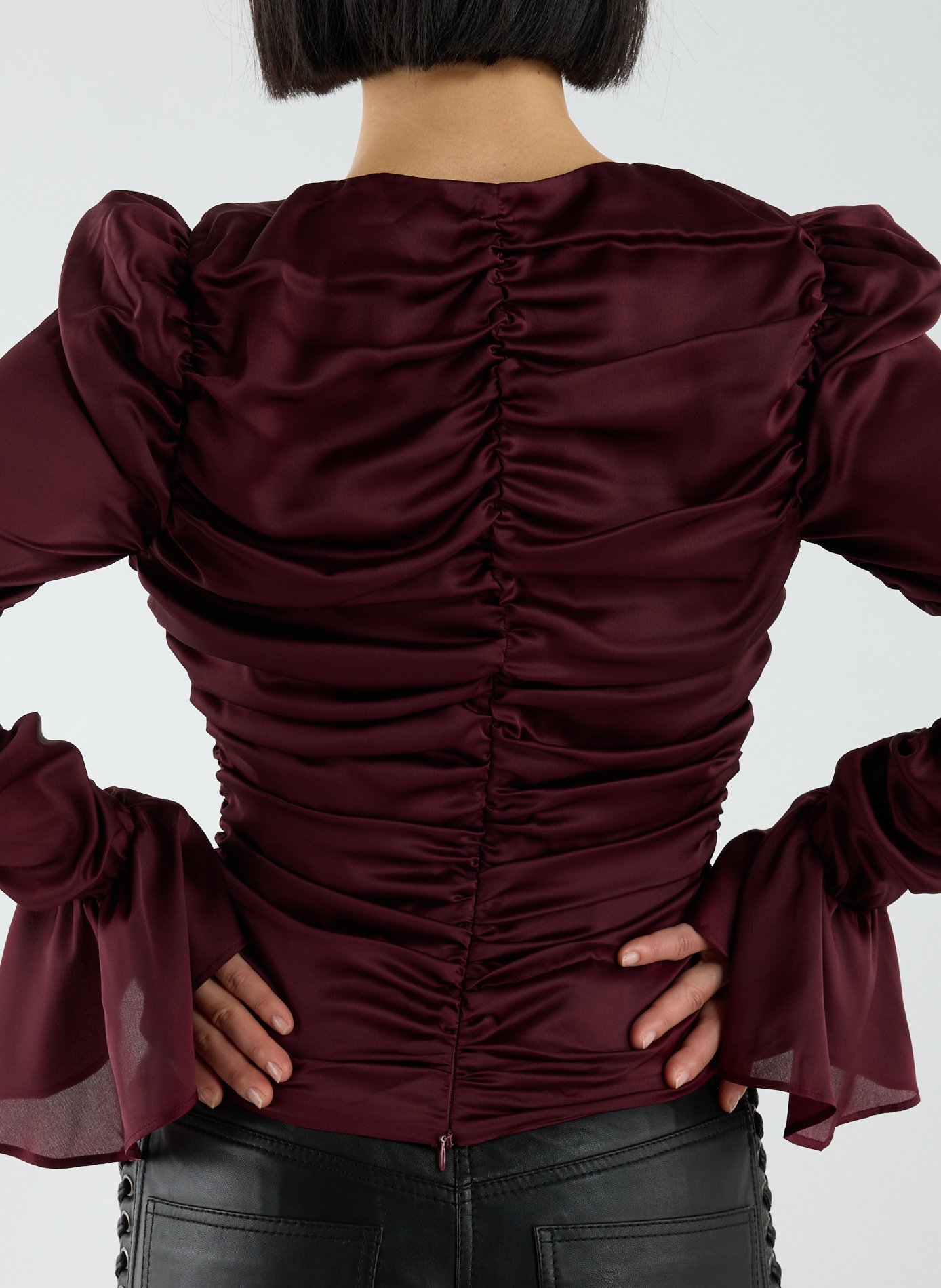 Top froncé à manches longues ROTATE Rouge