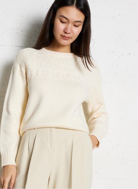 Pull droit en maille crochet serena Beige by MAISON 123 MAISON 123 Pull droit en maille crochet serena Beige