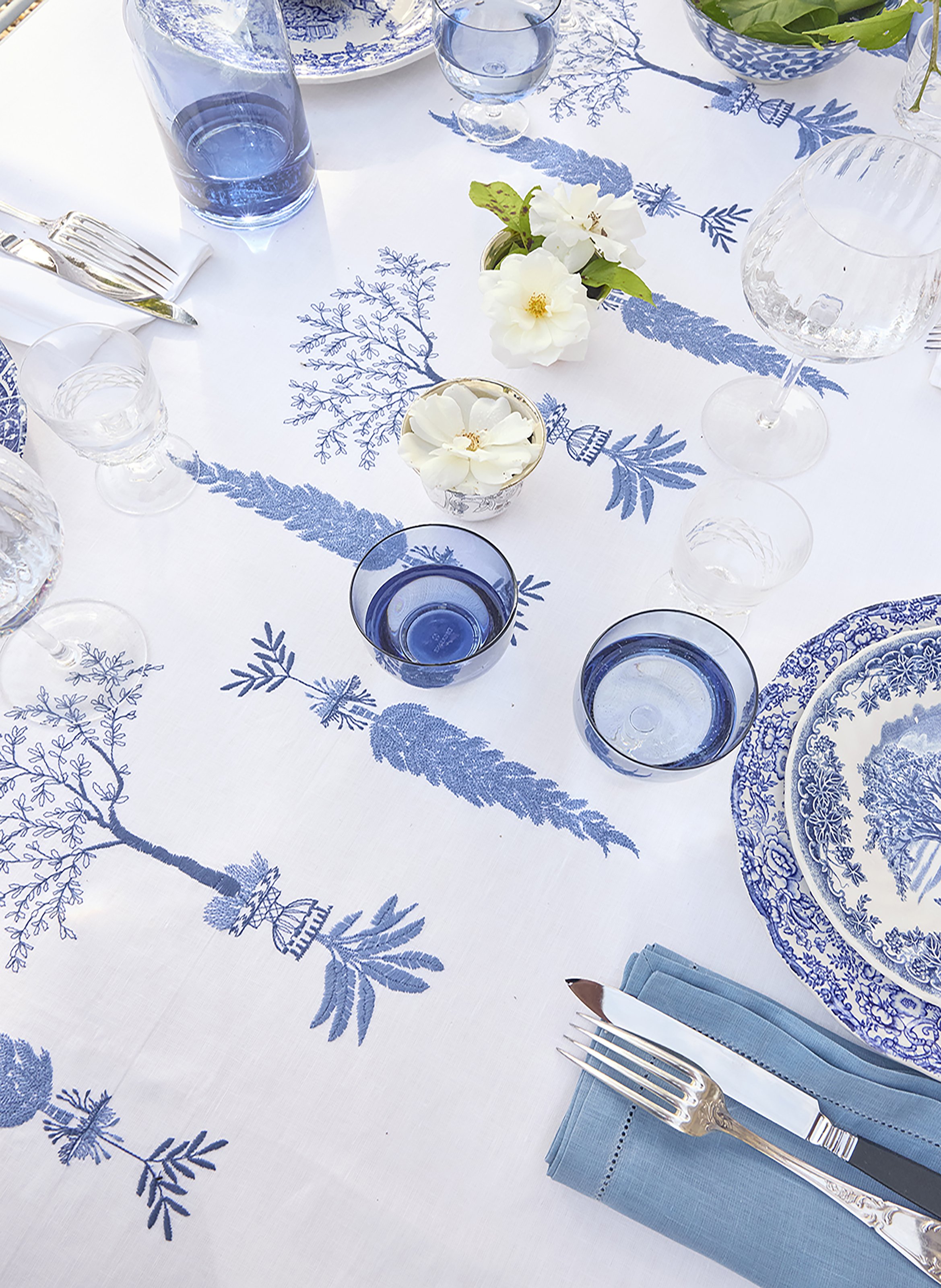 Nappe unie en lin brodé, midi ALEXANDRE TURPAULT Blanc