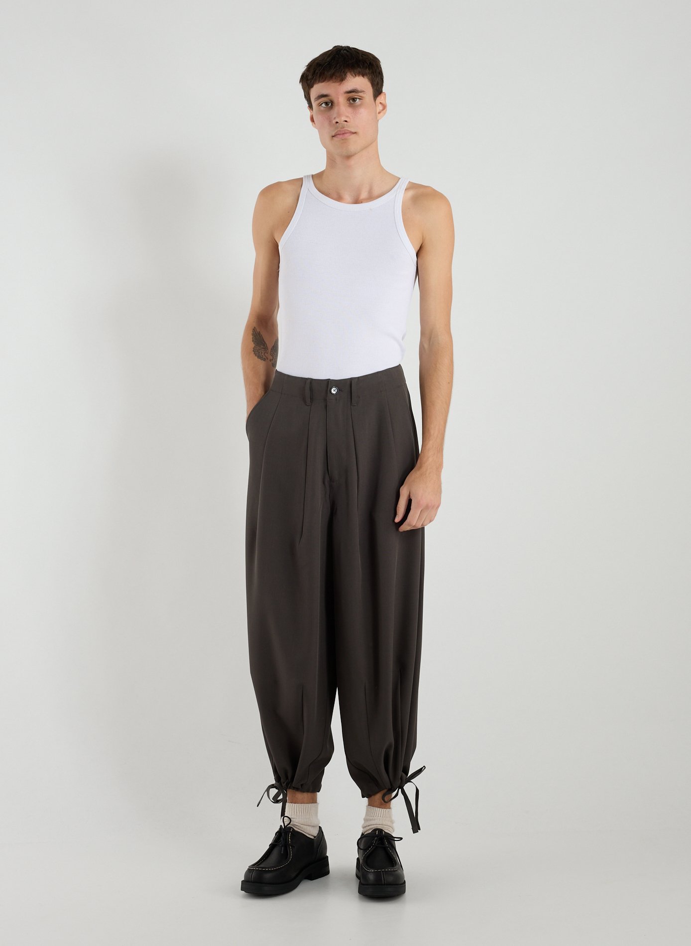 Solid carrot pants MERELY MADE Grey