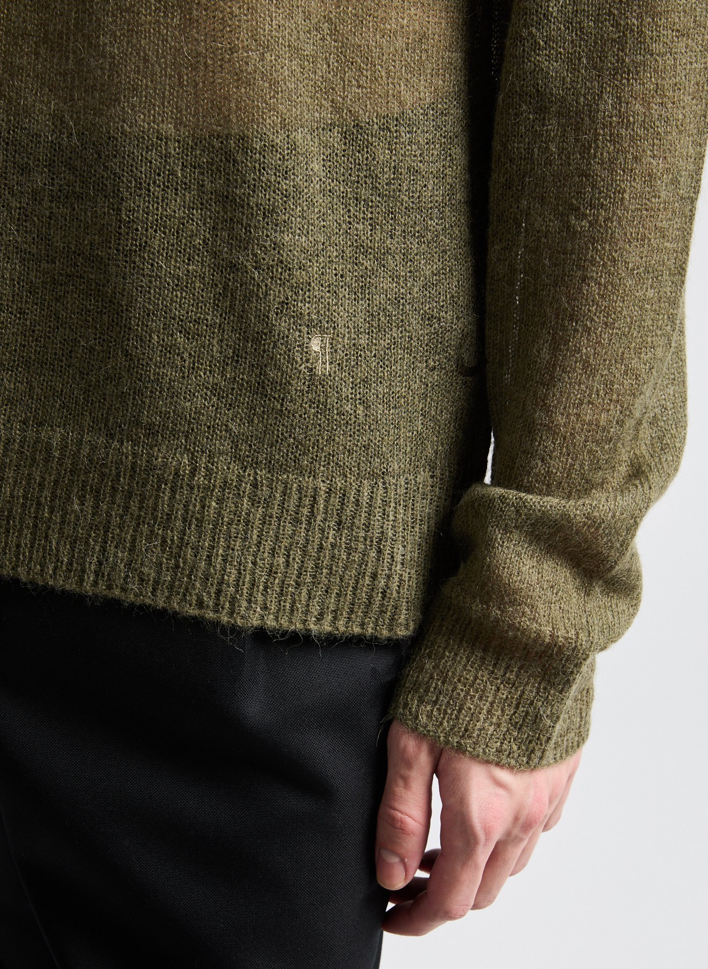 Straight V-neck sweater SAISON 1865 Khaki