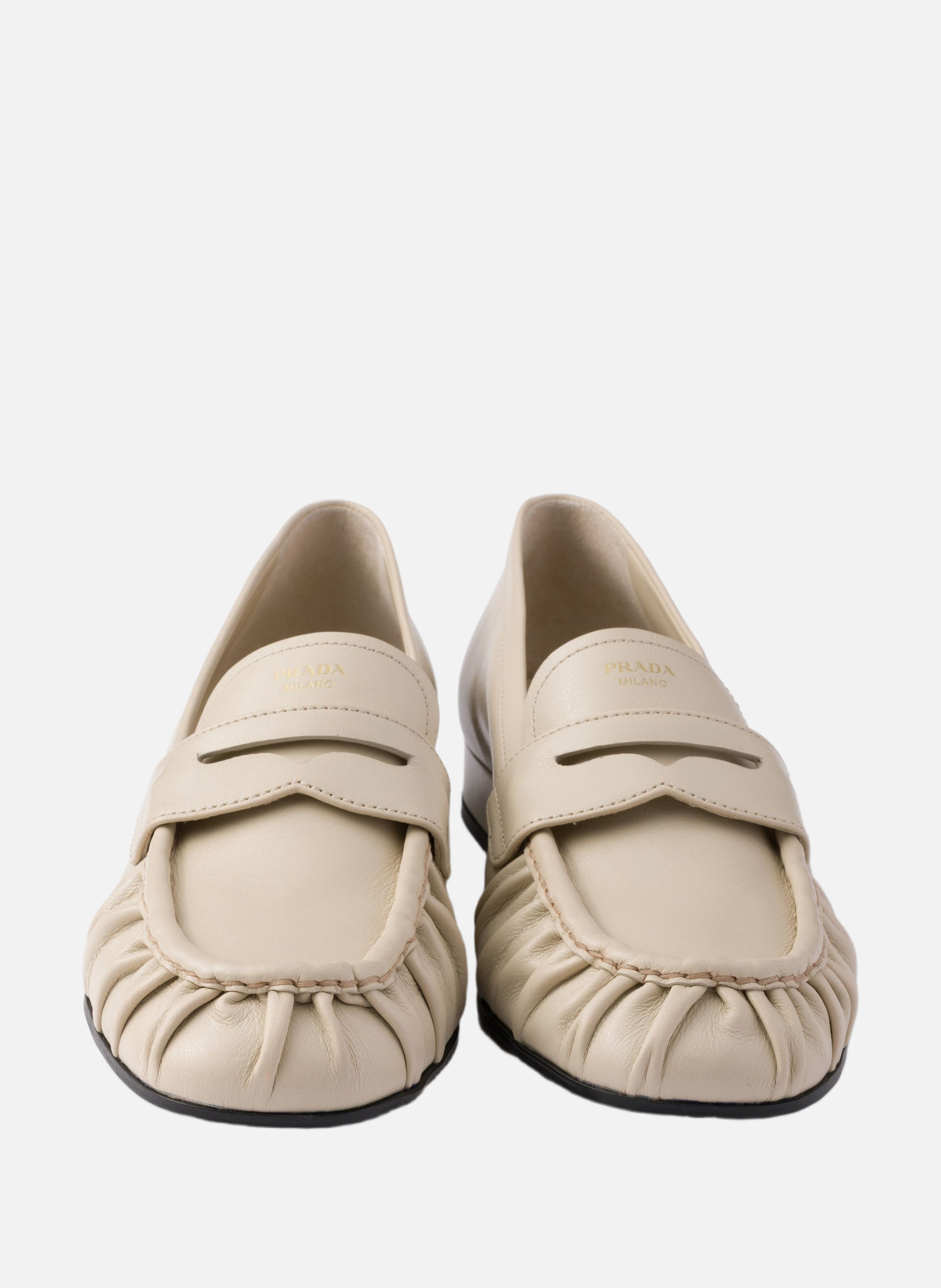 Mocassins en cuir PRADA Beige