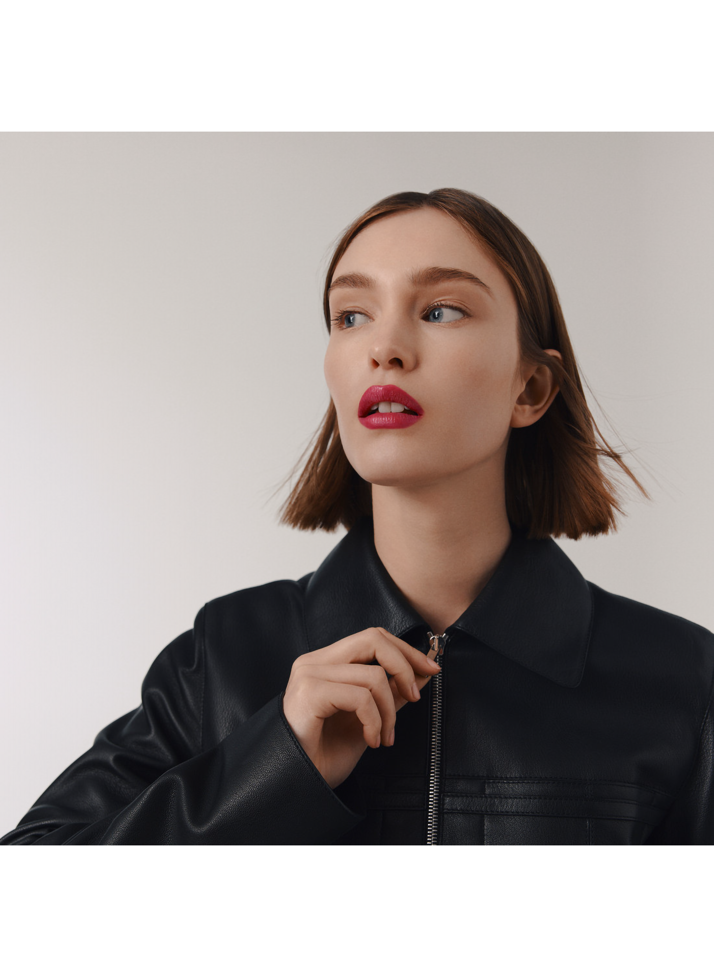 Hermès Red - Silky Bright Red HERMÈS Rouge grenade