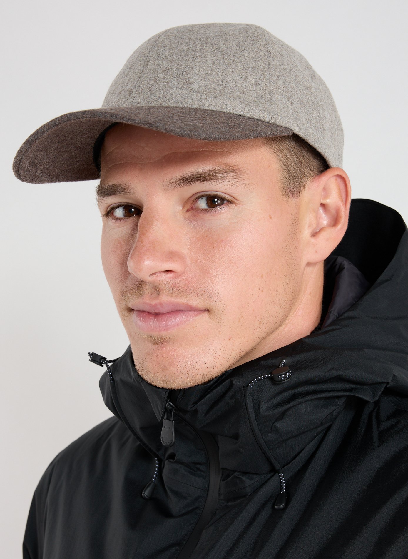 Curved wool visor cap VARSITY Multicolour